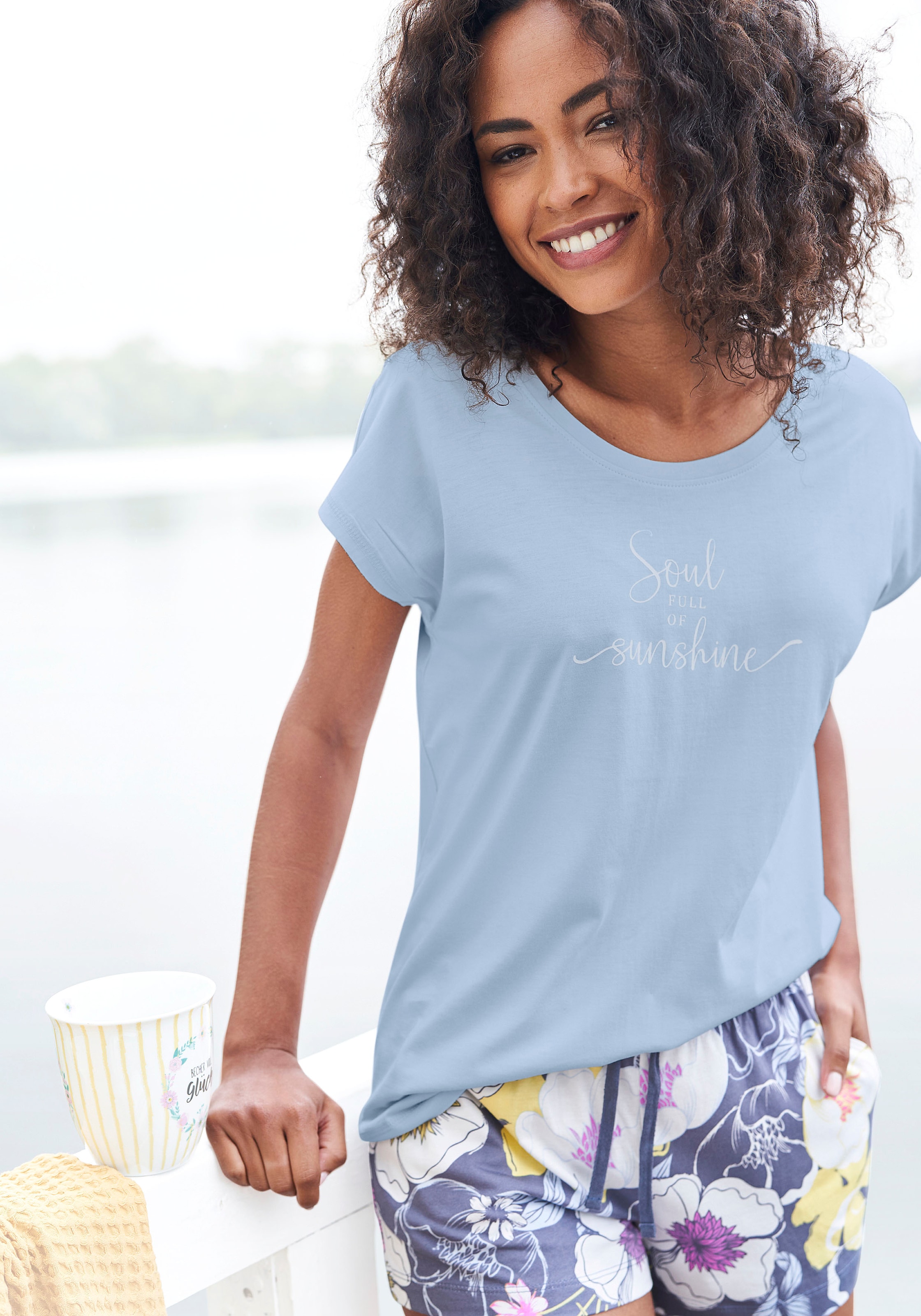 Image of Vivance Dreams T-Shirt mit Sommer-Statementdruck