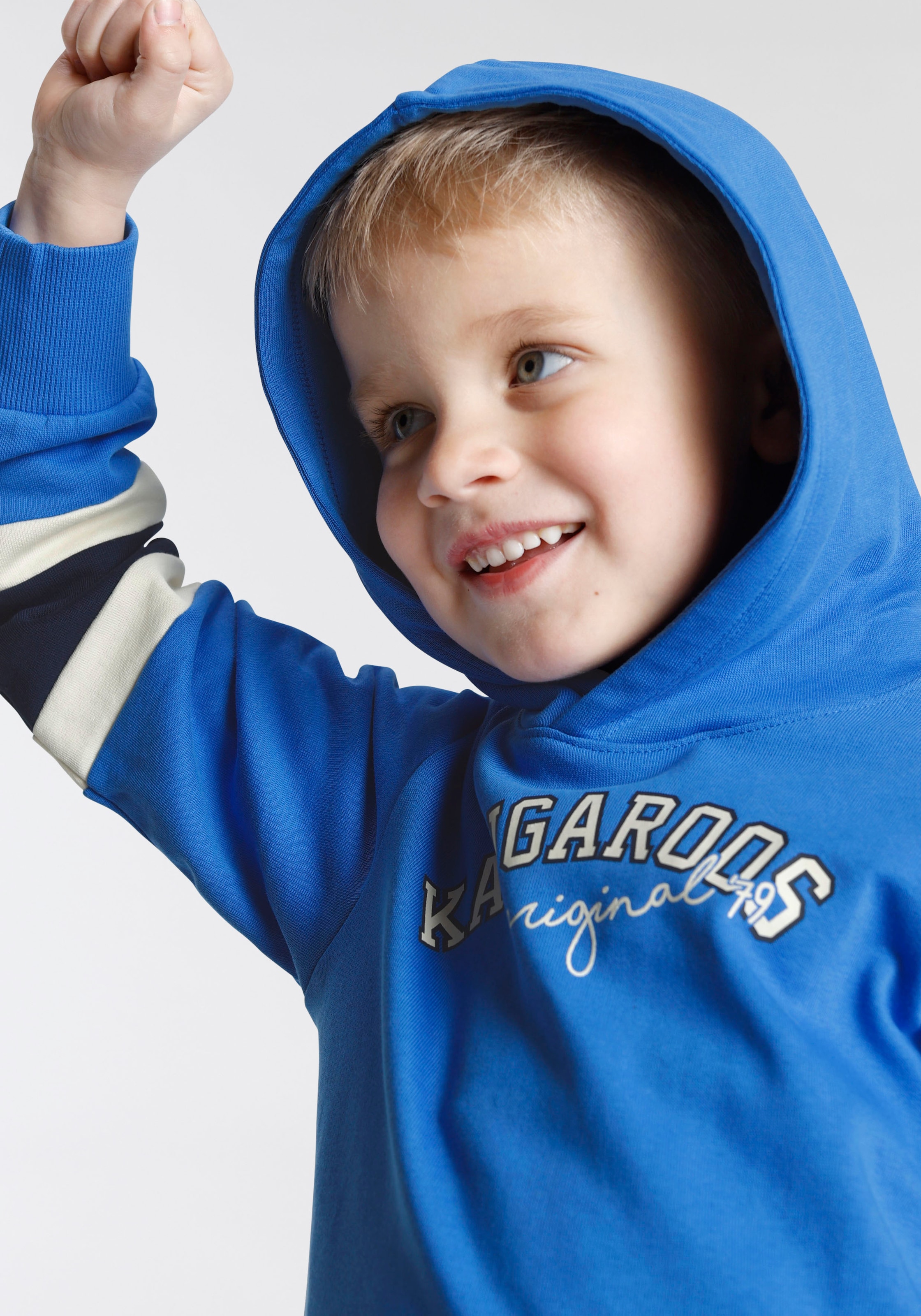 ✌ Streifen »für Kapuzensweatshirt mit kleine an den en ligne Acheter Jungen«, KangaROOS Ärmeln