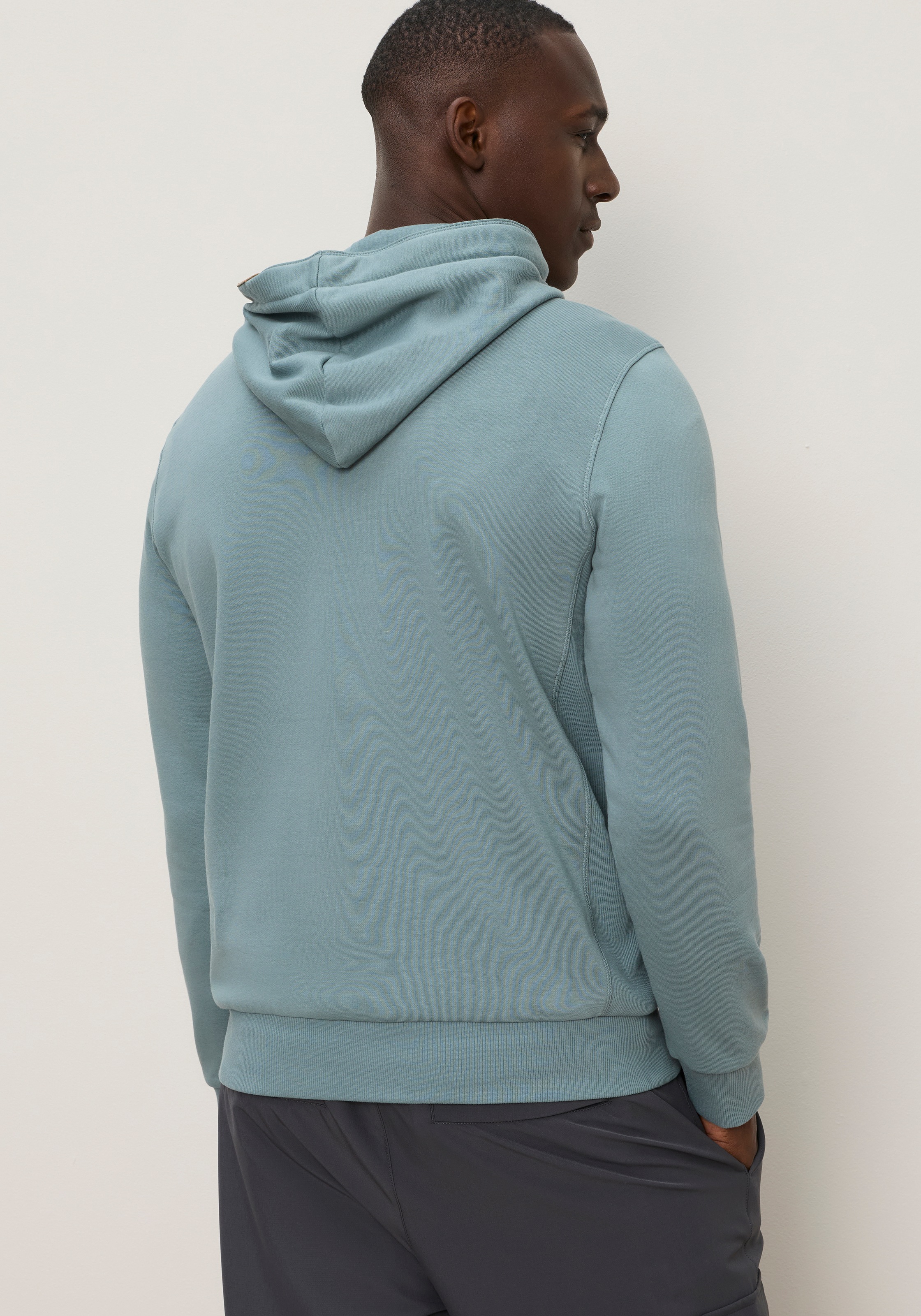 KangaROOS Sweat à capuche , avec capuche et cordon de serrage, manches longues, aussi en grandes tailles
