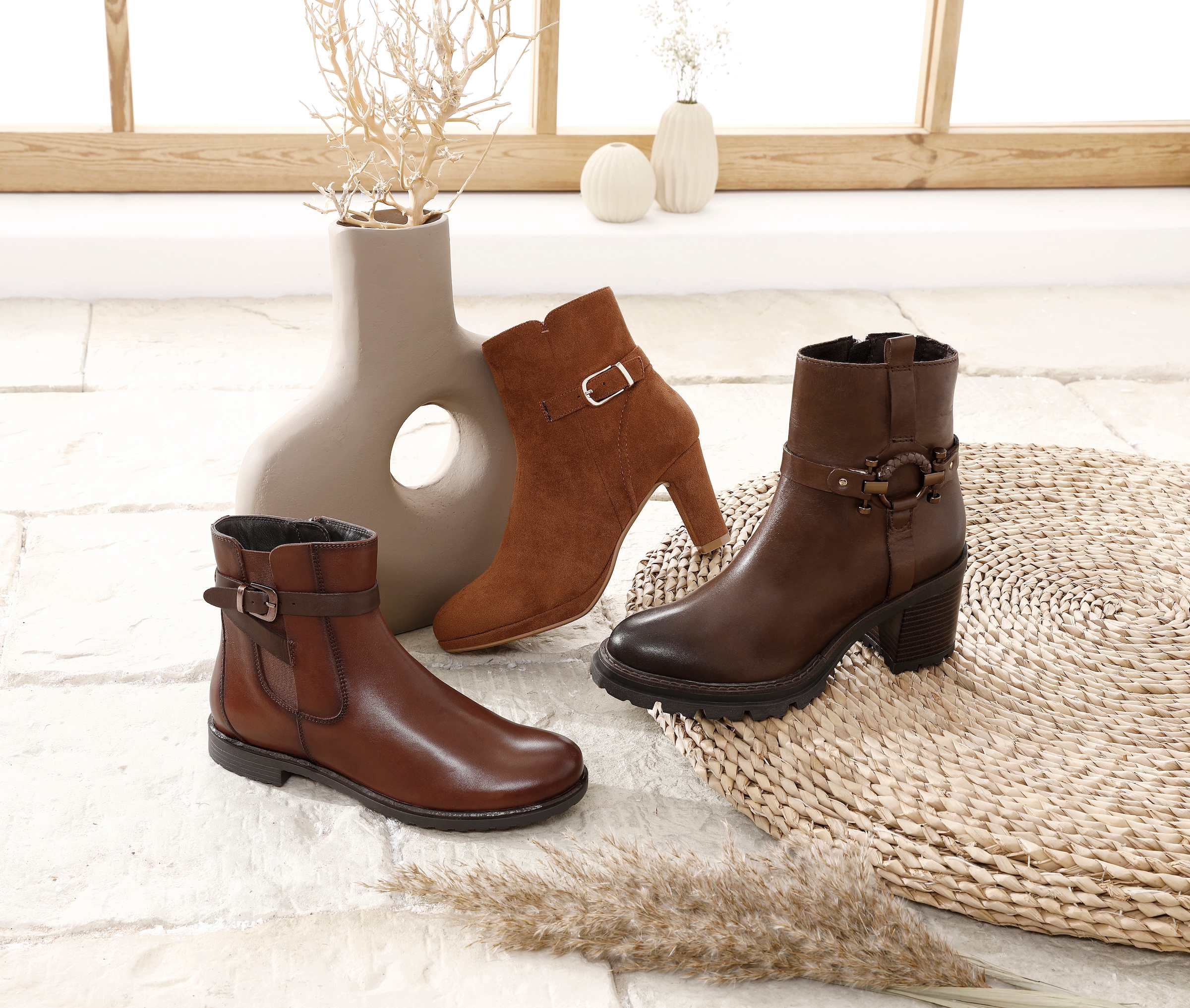 Aniston SHOES Stiefelette, Reissverschluss-Stiefelette, Trichterabsatz - NEUE KOLLEKTION