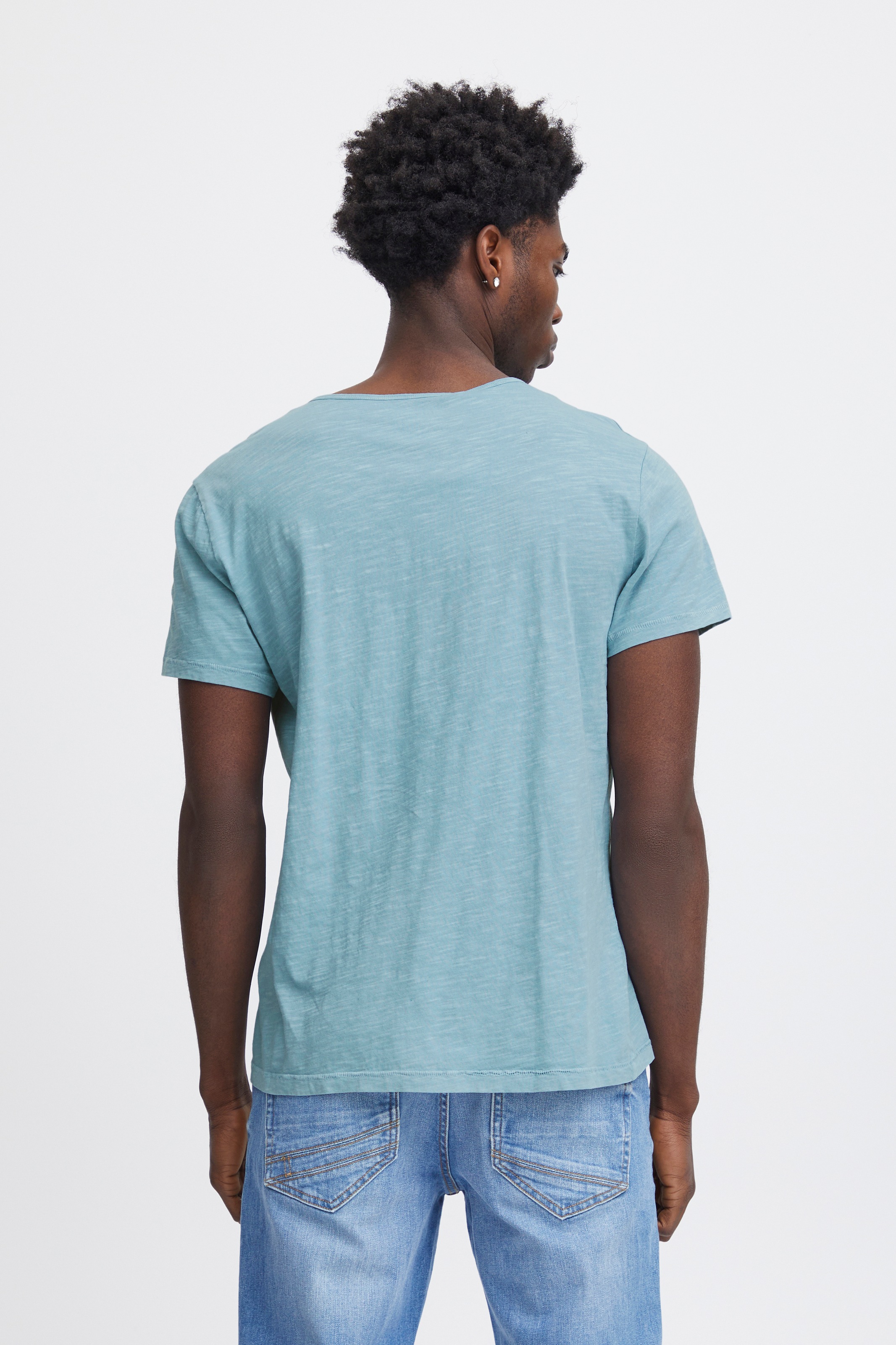 Blend T-Shirt »BHAshton split neck tee« mit Deko-Knopfdetail am Ausschnitt