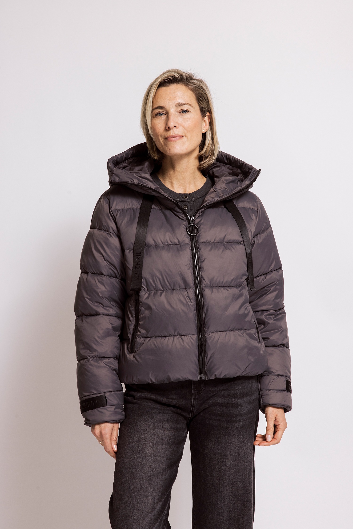 Zhrill Steppjacke »ASLI« mit Kapuze mit Kapuze / Reissverschluss und Stehkragen
