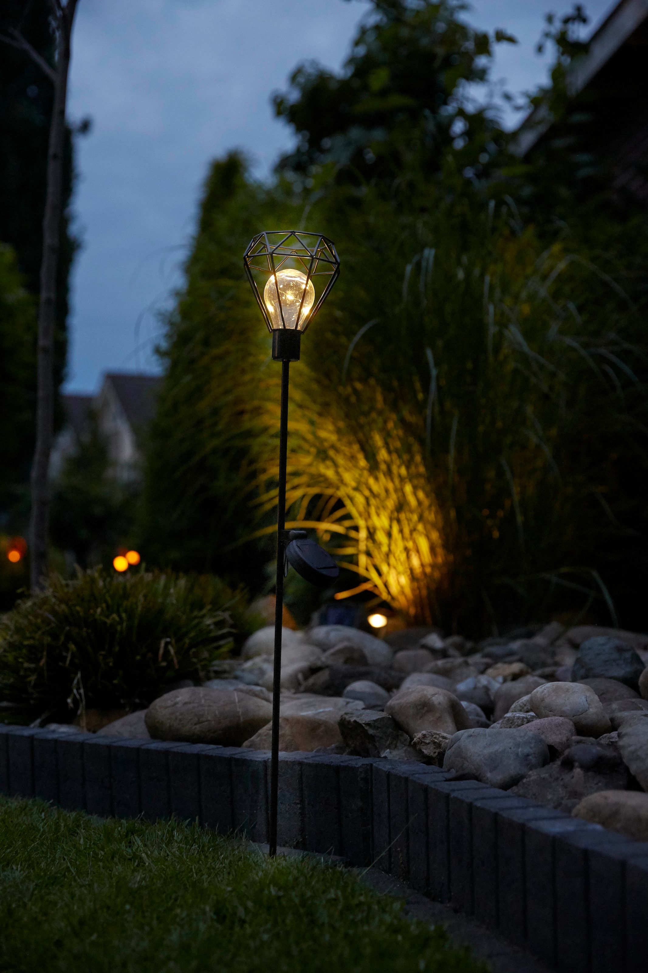 LUXFORM Lampe de jardin »Solar-Erdspiess-Gartenlampe - Diamond - 2 Stück« Module LED 2 cuis ornement décoratif de jardin