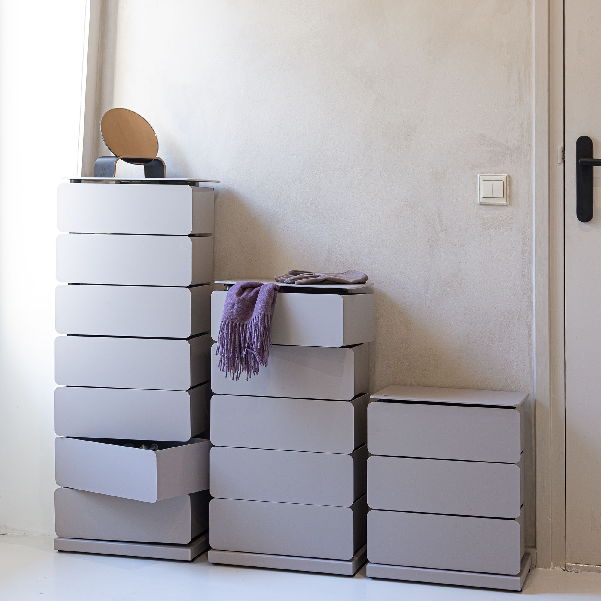 Spinder Design Commode »JOEY 7« Armoire à chaussures en acier et armoire de rangement en 1