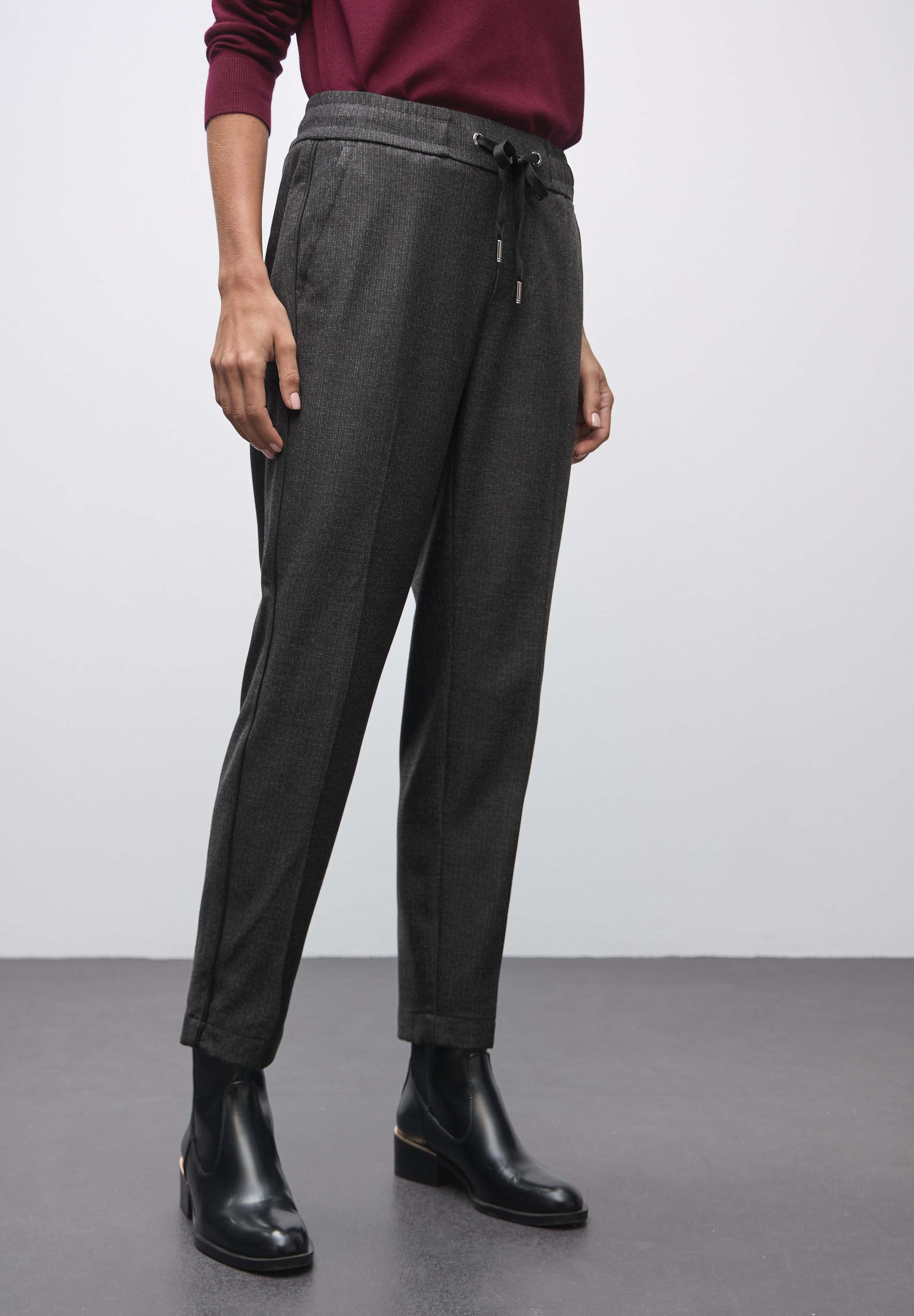 Image of STREET ONE Schlupfhose "Style Bonny" mit Tape im Leder-Look