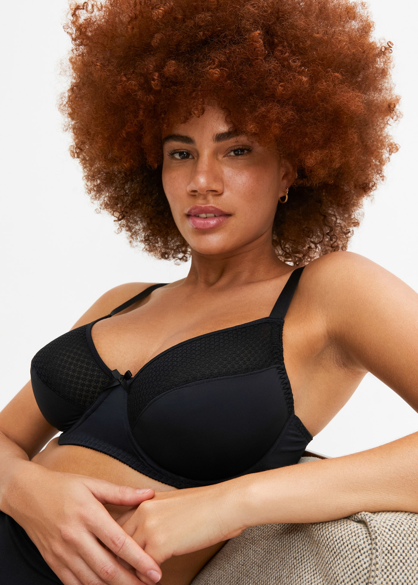bonprix Soutien-gorge minimisant »Minimizer-BH mit Mesh« mit elastischem Anteil, minimierende Passform, mit graphischem Mesh