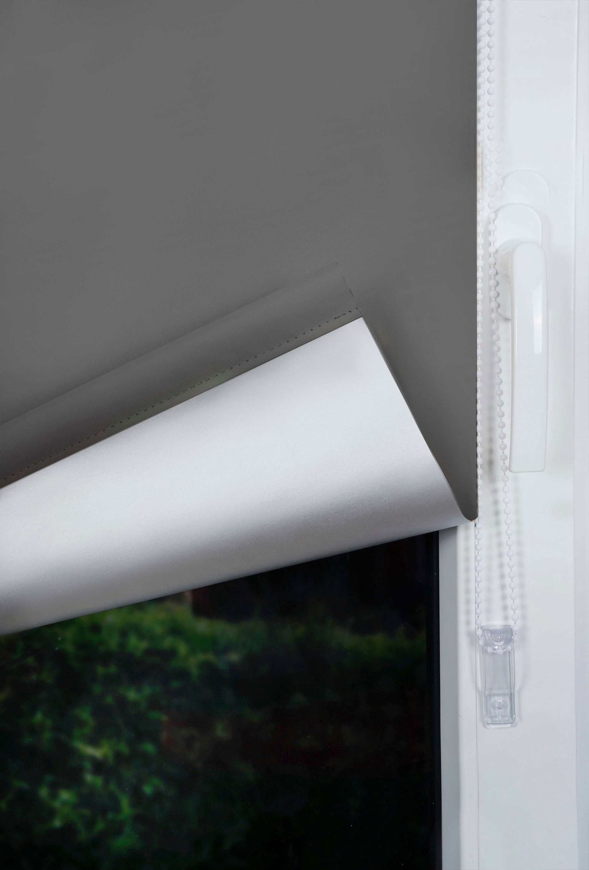 mydeco Seitenzugrollo »Thermo Win Rollo«, verdunkelnd, Sichtschutz, ohne Bohren, freihängend, bis Länge120