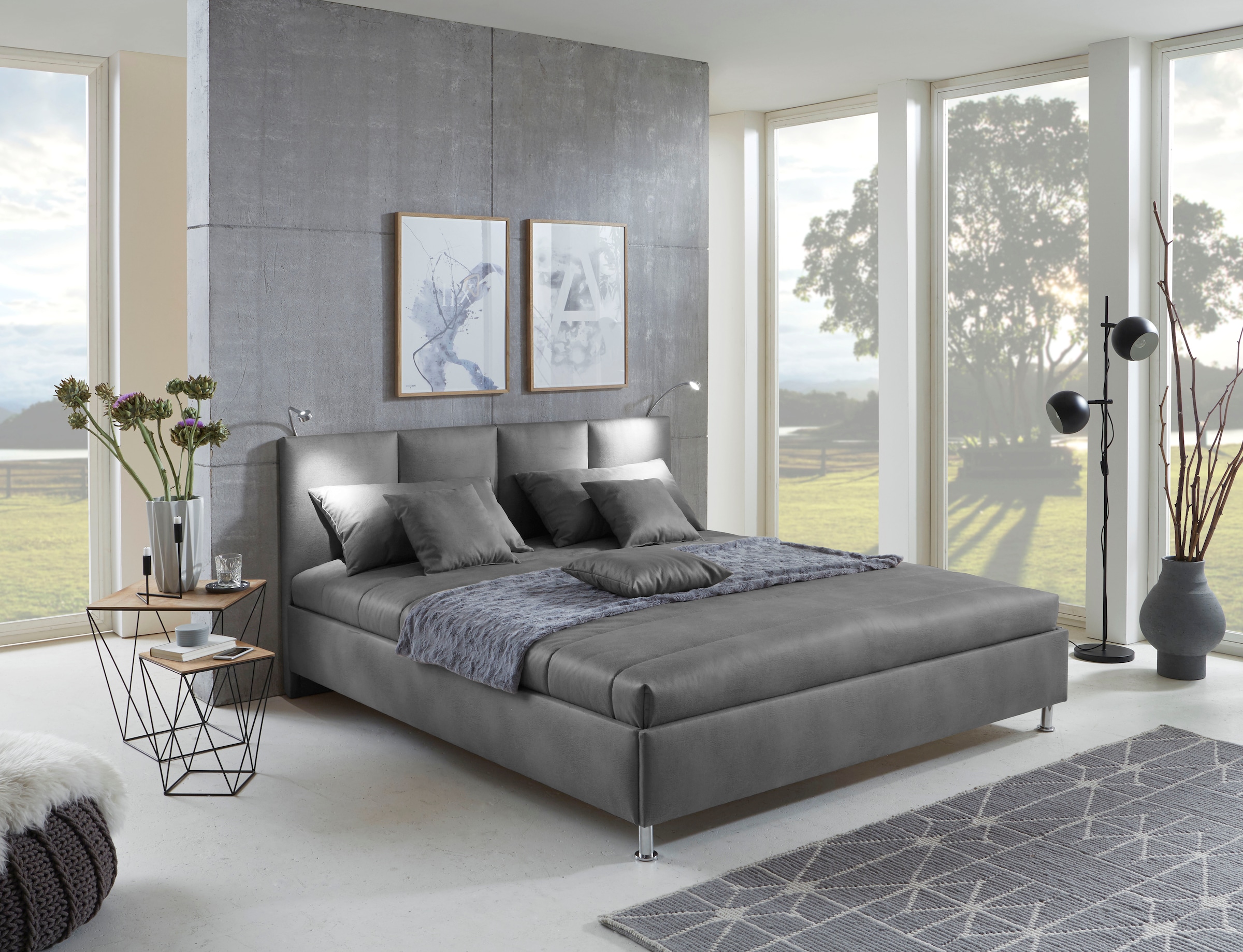 Westfalia Schlafkomfort Bett mit Bezug aus Microvelours in Lederoptik, vormontierte Schrauben