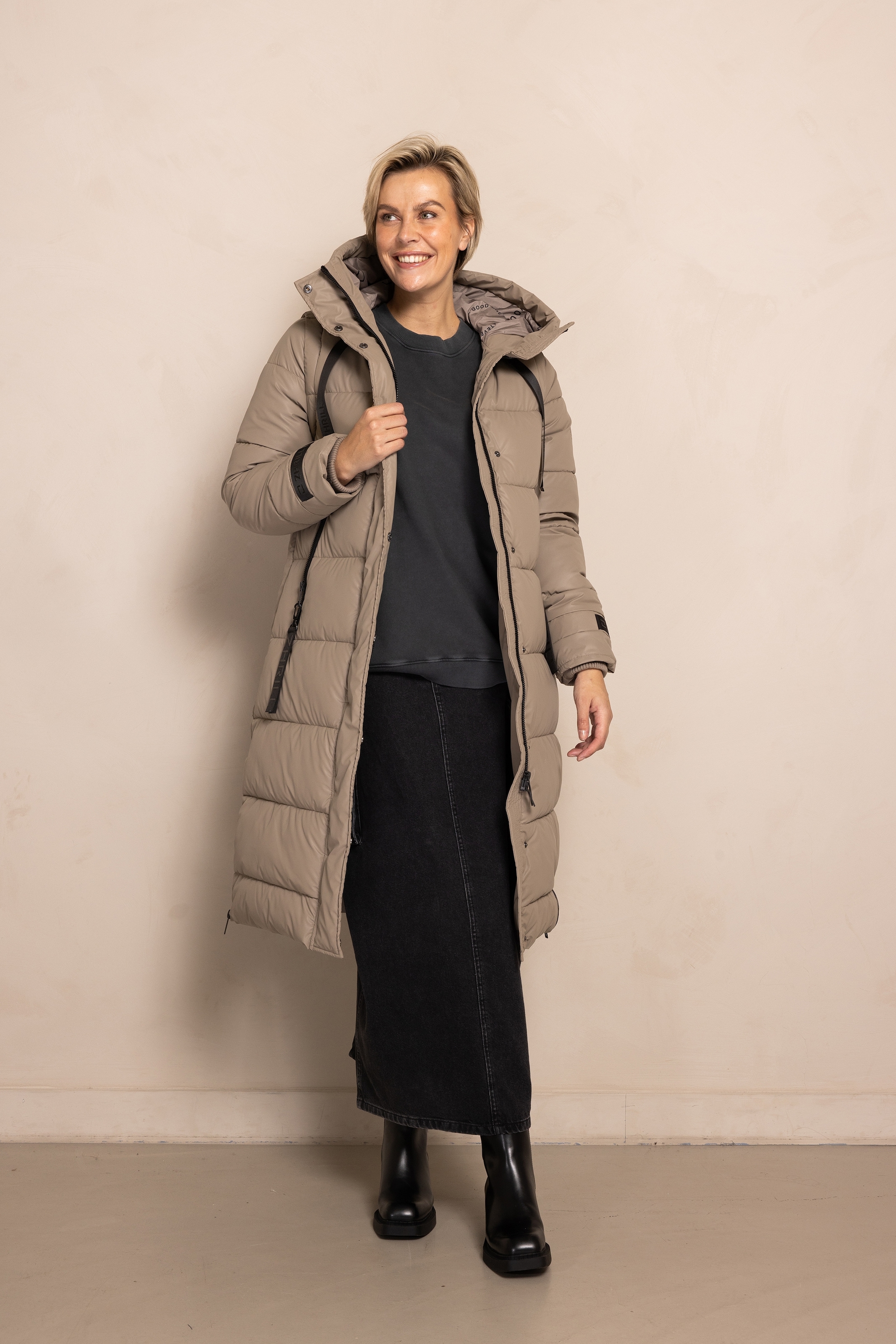 Zhrill Langjacke »ZHISI MAX NEW«, mit Kapuze, gesteppt, mit Kapuze