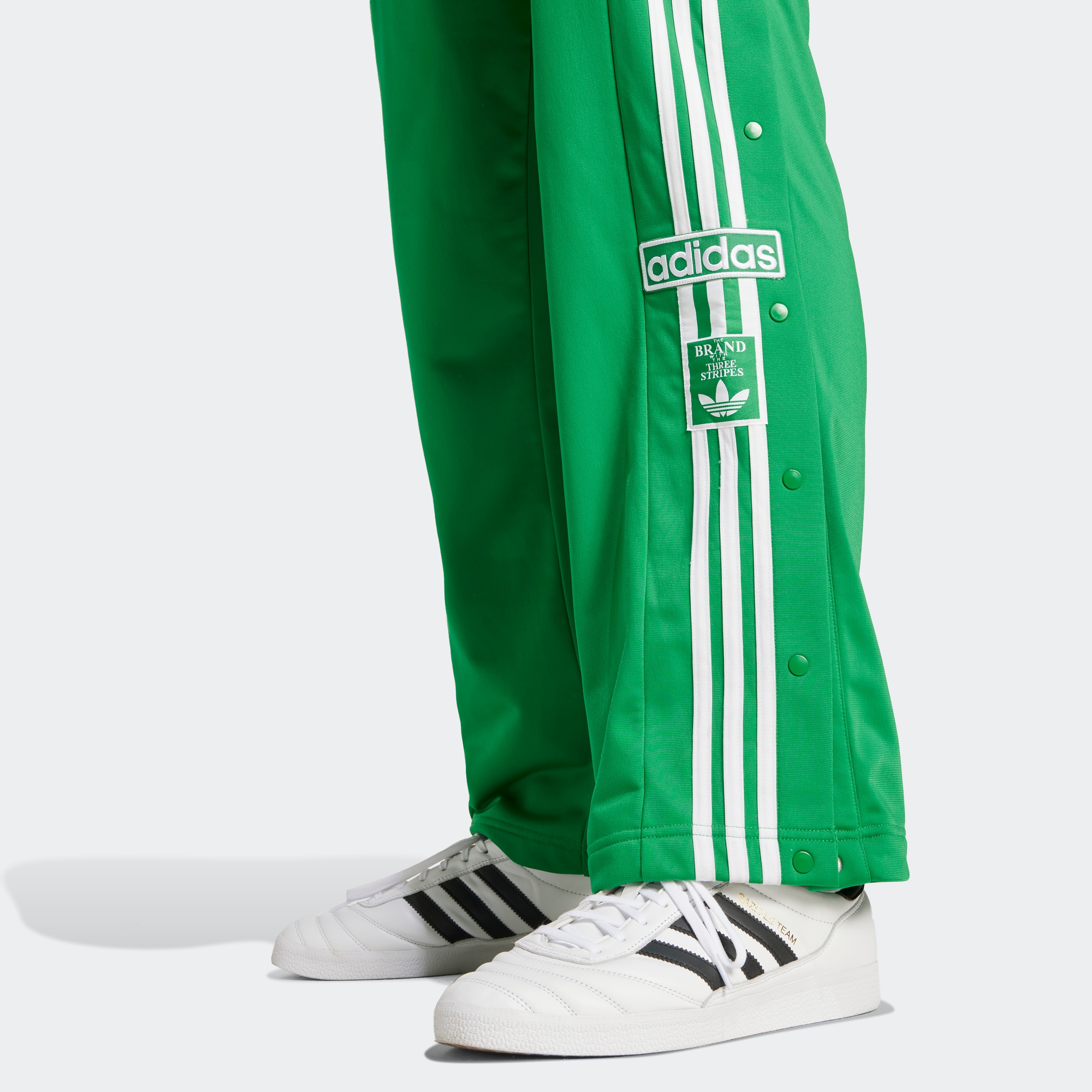 adidas Originals Sporthose »ADIBREAK«, (1 tlg.), Knopfleiste am Bein, Knopfhose