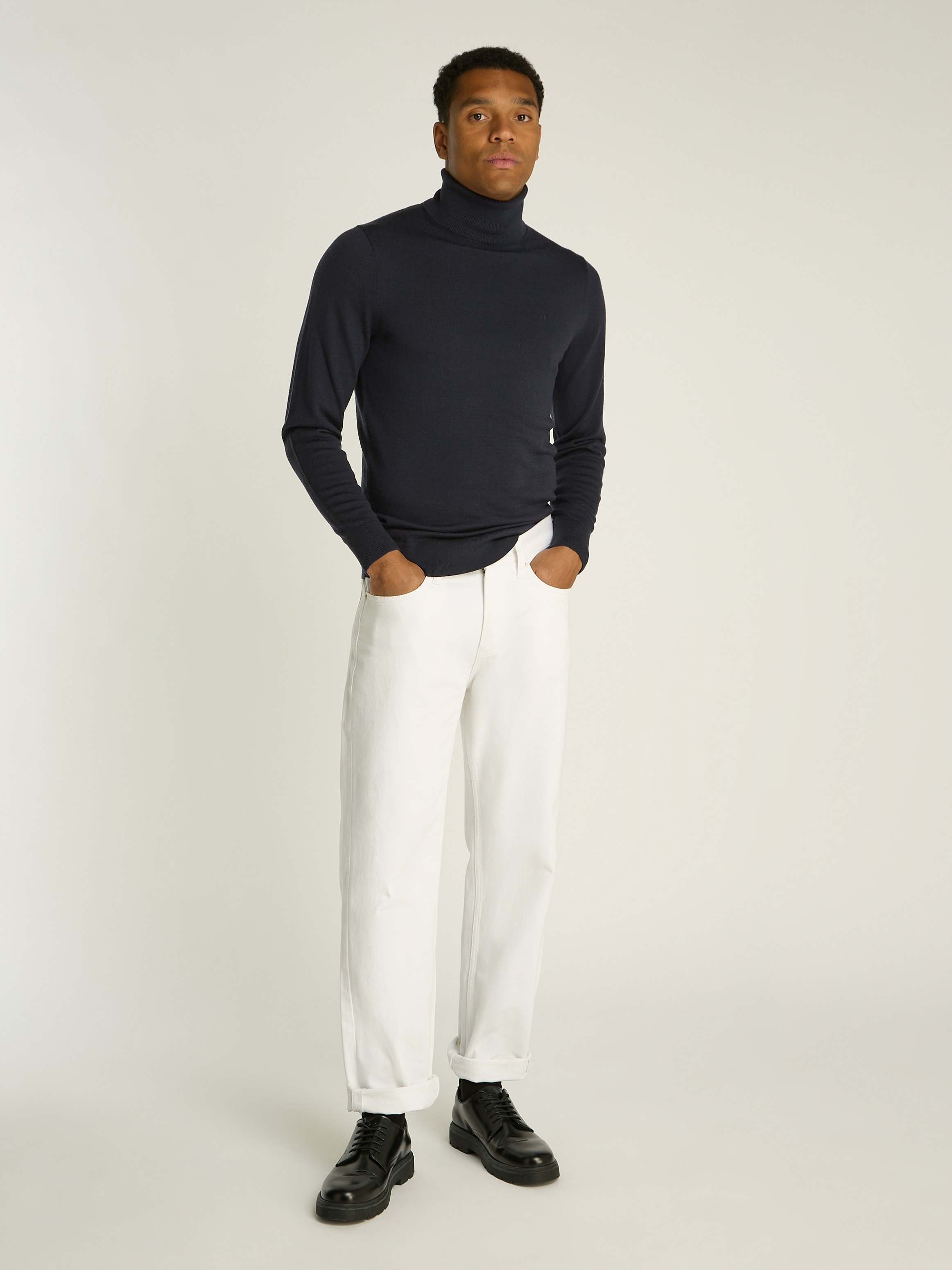 Calvin Klein Rollkragenpullover »SUPERIOR WOOL TURTLE NECK«, mit Logostickerei