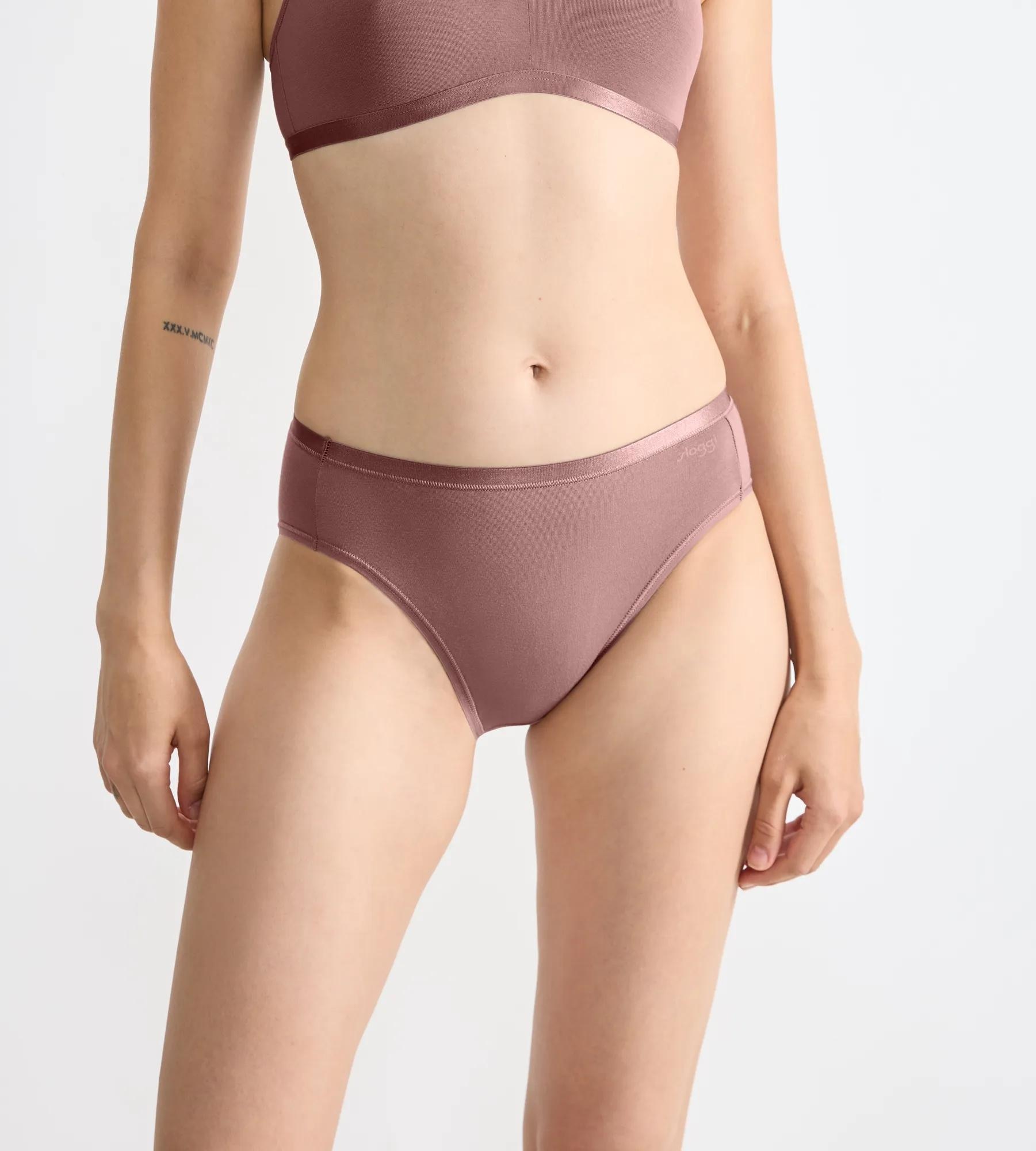 sloggi Tai-Slip »GO Daily Cotton« Glanz-Effekt Details, hoher Beinausschnitt, weich, elastisch