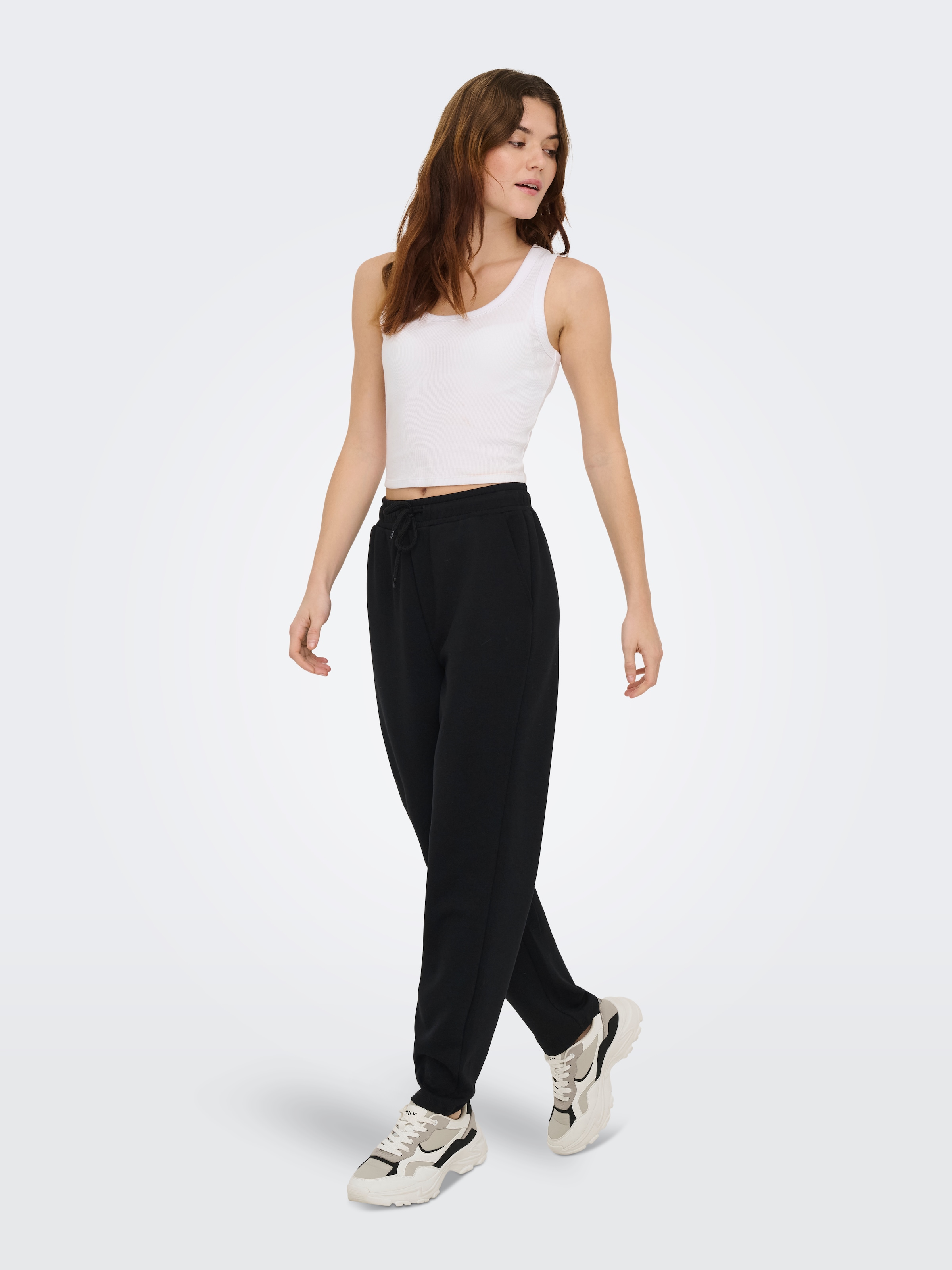ONLY Play Pantalon sweat »ONPLOUNGE HW TAPERED SWT PNT«  mélange de matériaux