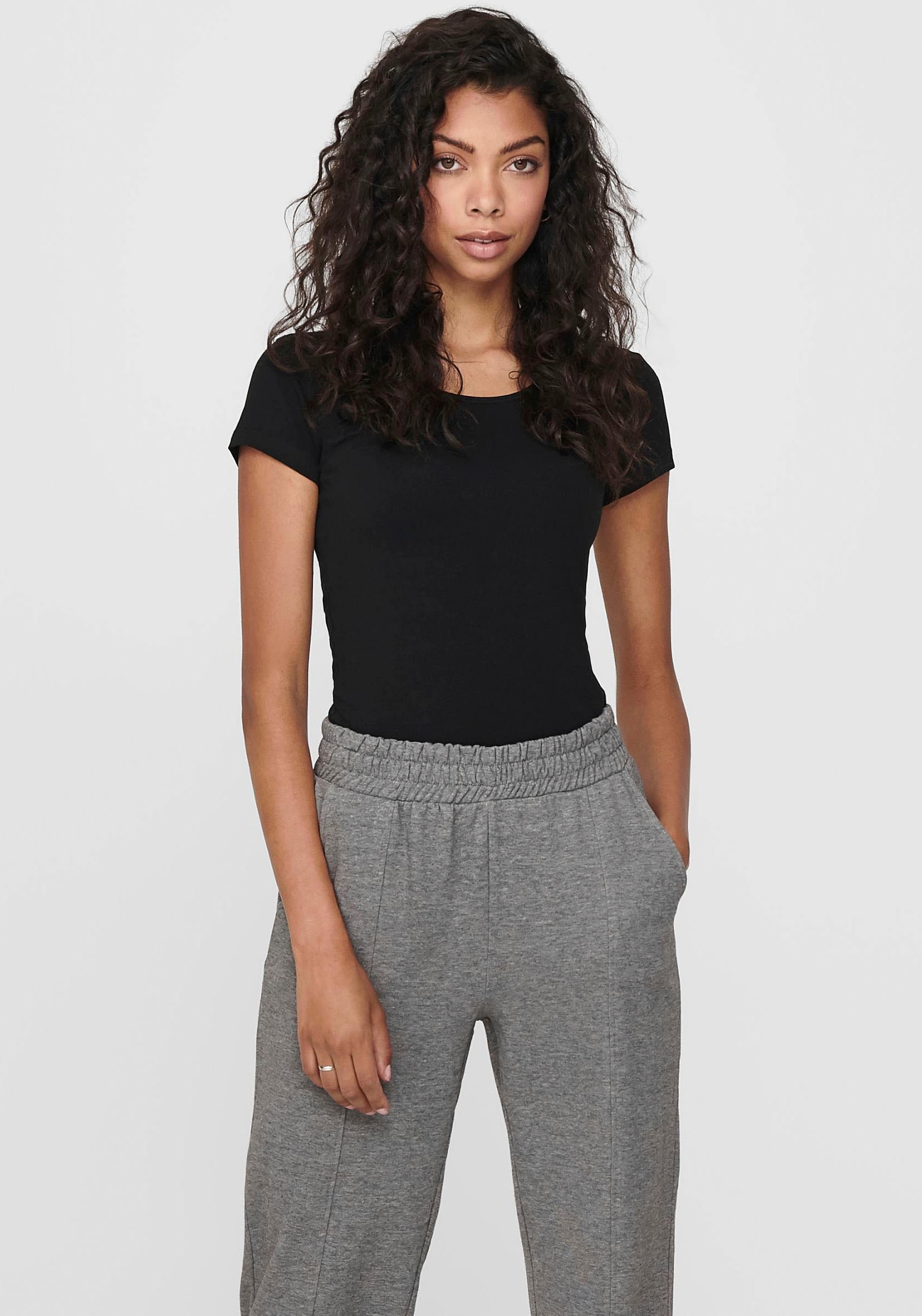 ONLY Rundhalsshirt »ONLLIVE – Rundhalsshirt mit figurbetonter Silhouette«, sehr figurbetont, modisch, Baumwollmischung, Jersey, tiefer Rundhals