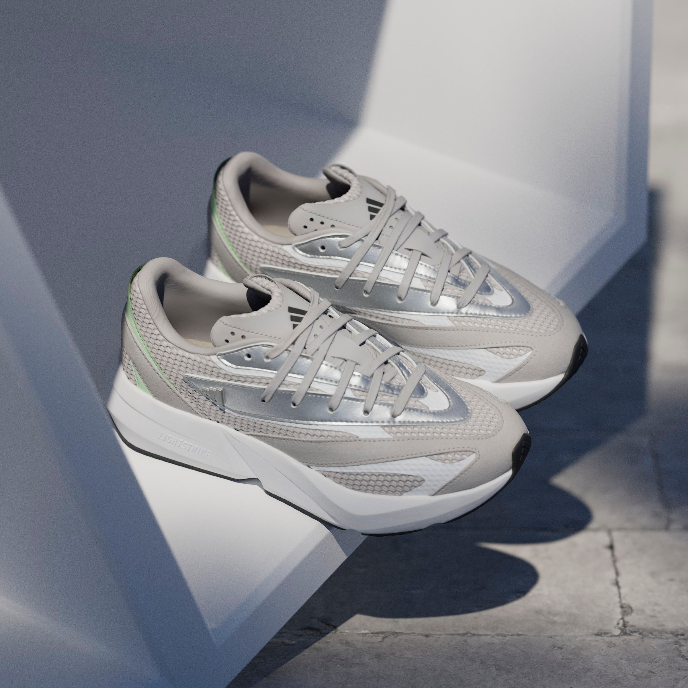 adidas Sportswear Sneaker »LIGHTBLAZE E«