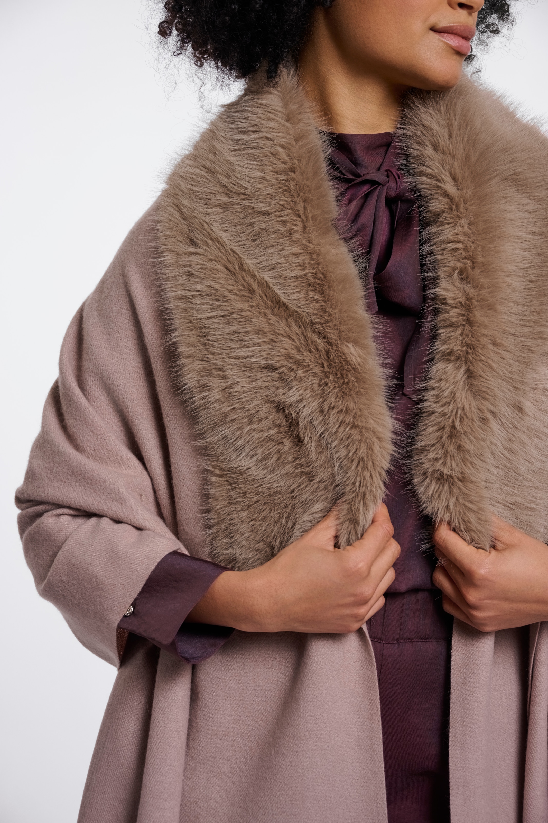Rino & Pelle Pashmina mit Fellimitat