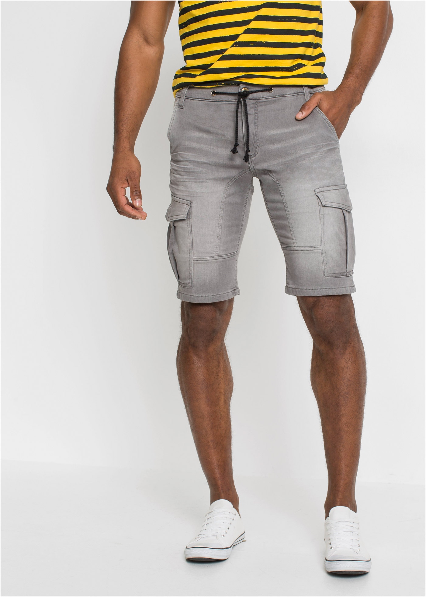 Image of bonprix Bermudas aus Baumwolle und Polyester, mit Used-Effekt, regular fit