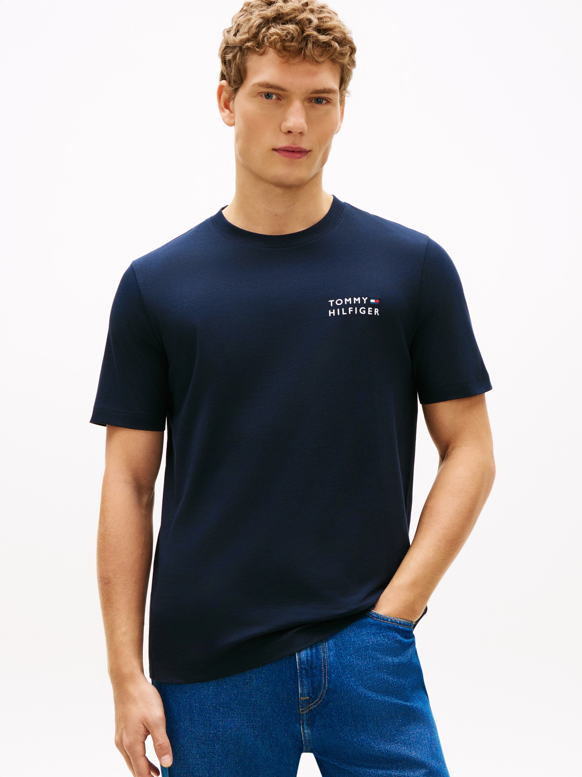 Image of Tommy Hilfiger T-Shirt "BRAND LOVE EMBRO STACK" mit grossem Rückenprint, regular fit