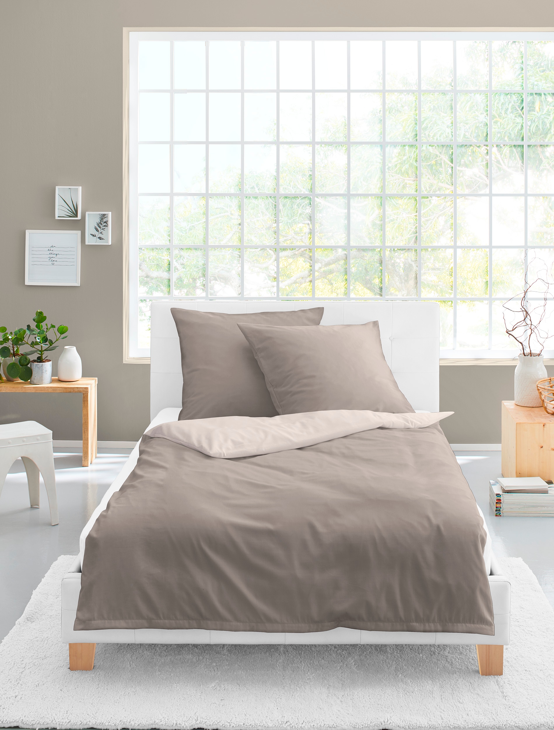 BIERBAUM Wendebettwäsche »Modern Uni in Gr. 135x200 oder 155x220 cm«, Modernes Unidesign: Schlichte, elegante Optik für jedes Schlafzimmer