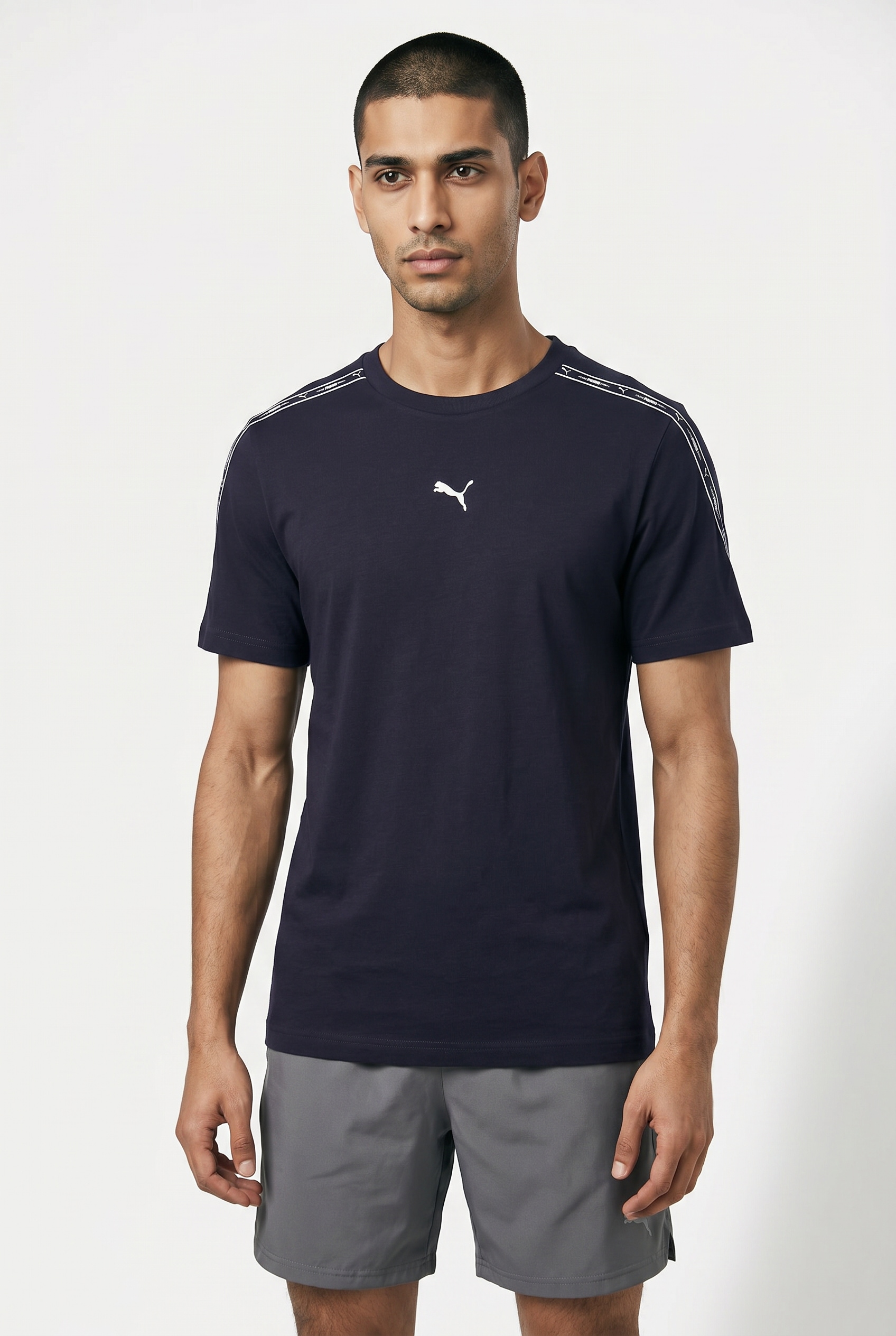 PUMA T-shirt »ESS TAPE TEE« Regular fit, manches courtes, pour look sportif, en coton