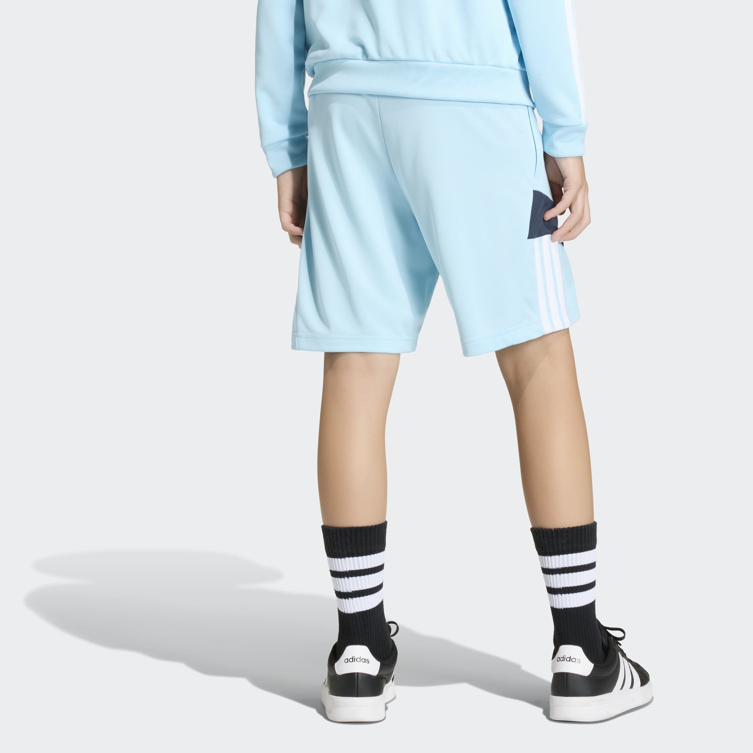 adidas Sportswear Shorts »J HOT SHO«  Kinder Shorts, sportlicher Stil, mit Kordelverschluss