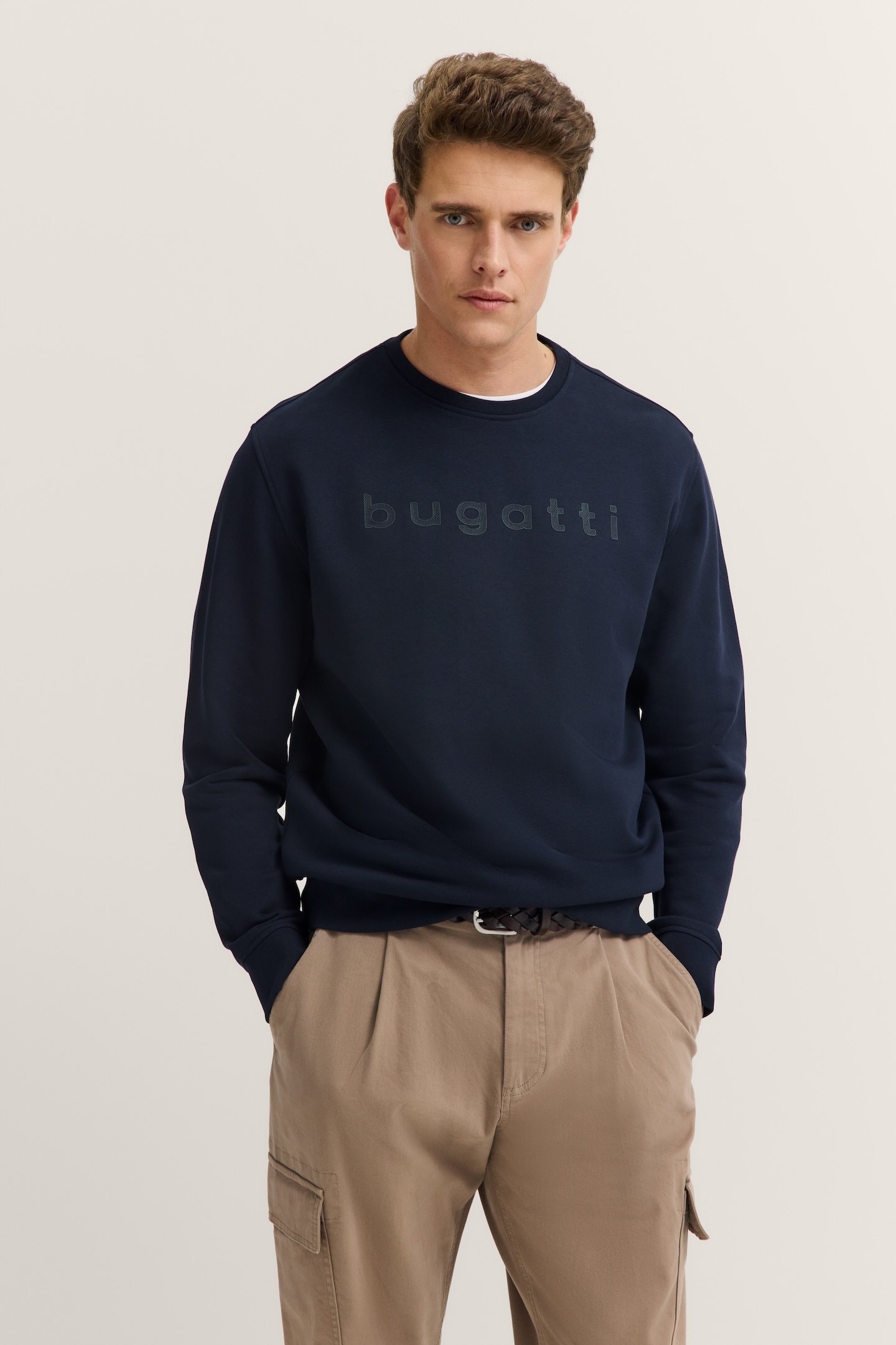 Image of bugatti Sweatshirt "3D-Logo-Print", im Modern Fit aus einem Baumwollmix