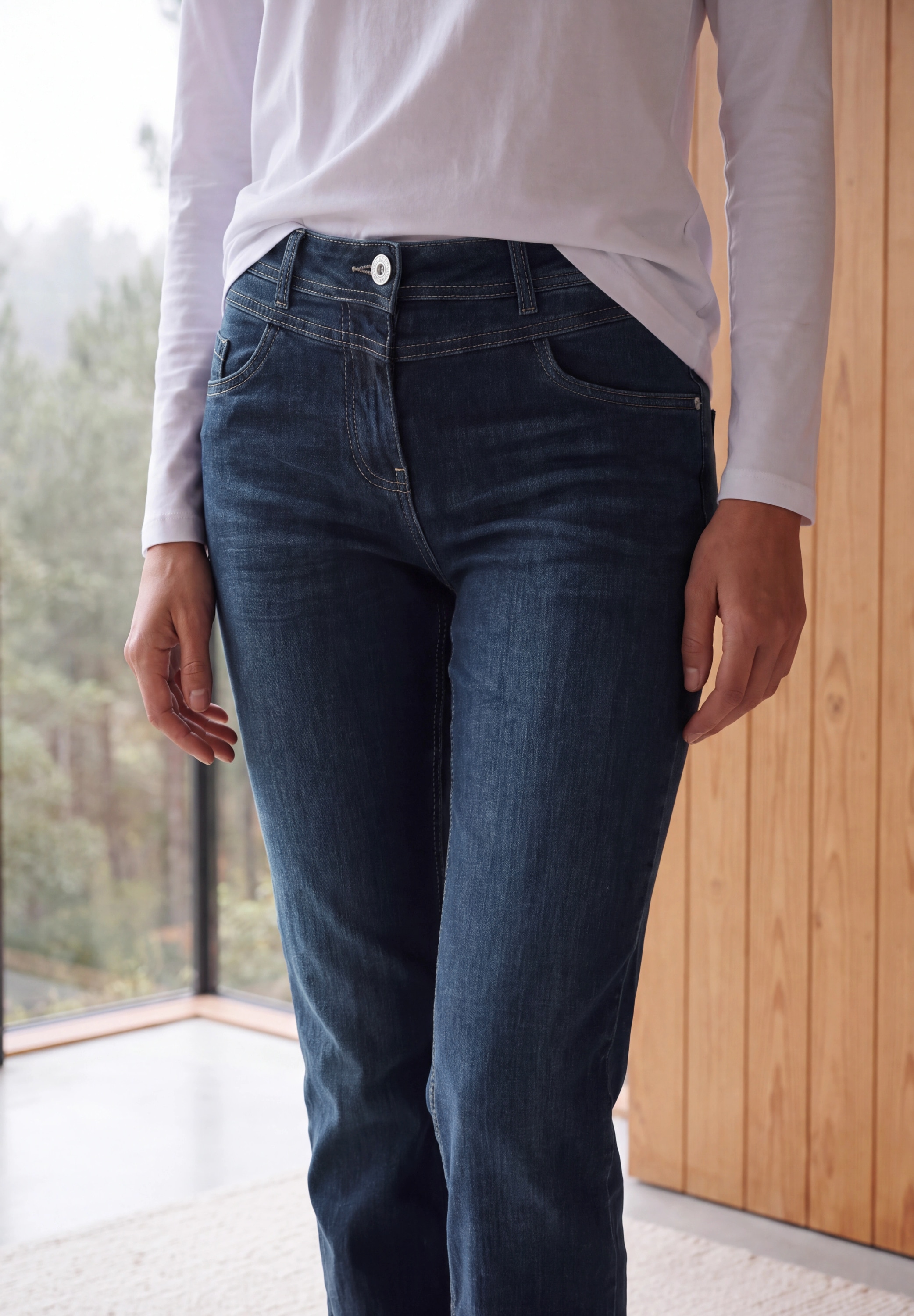 Cecil Jeans bootcut »Style Toronto« en coupe slim et avec stretch