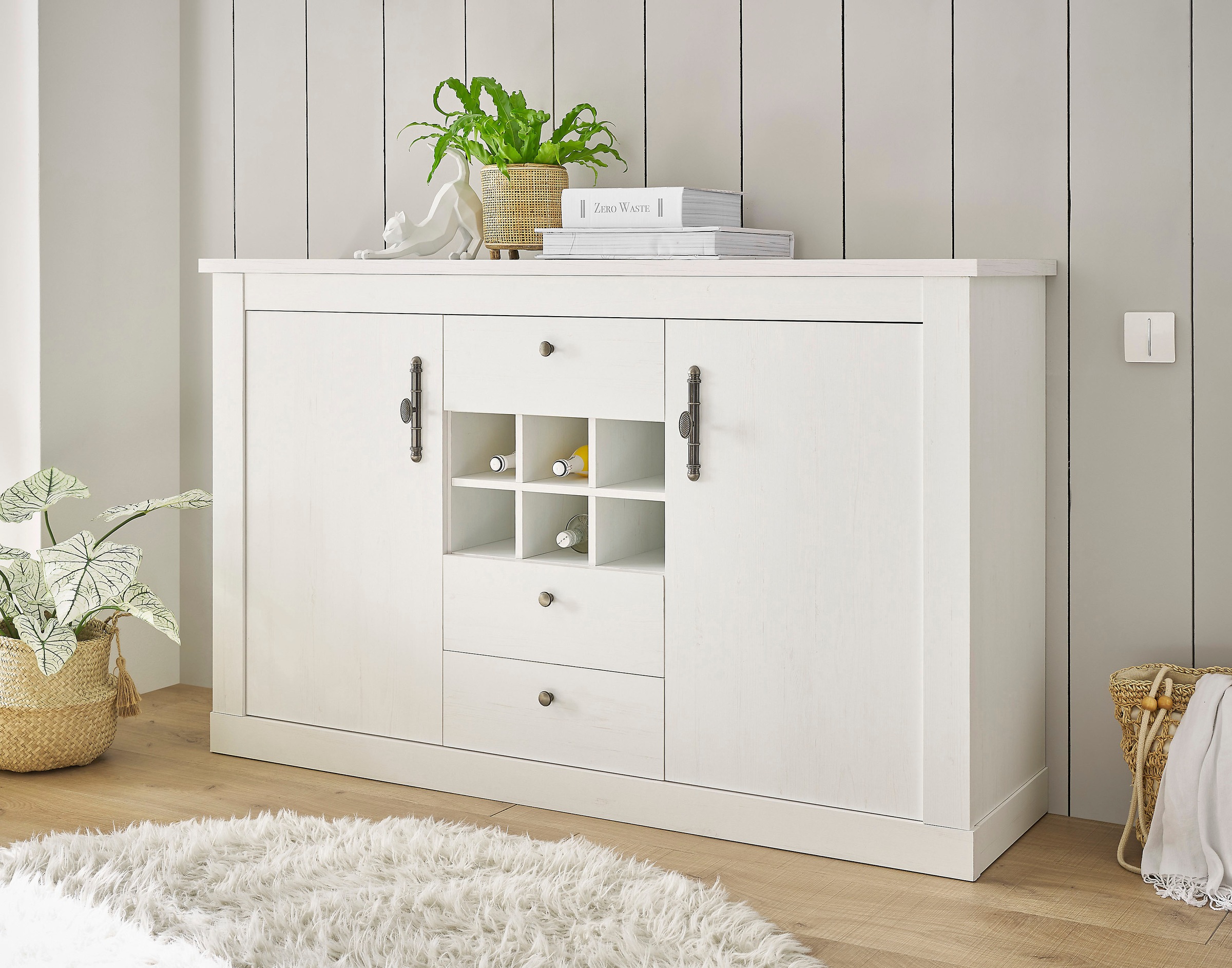 Image of Home affaire Sideboard "RAVENNA" im romantischen Landhausstil, Griffe aus Metall, Breite 166 cm