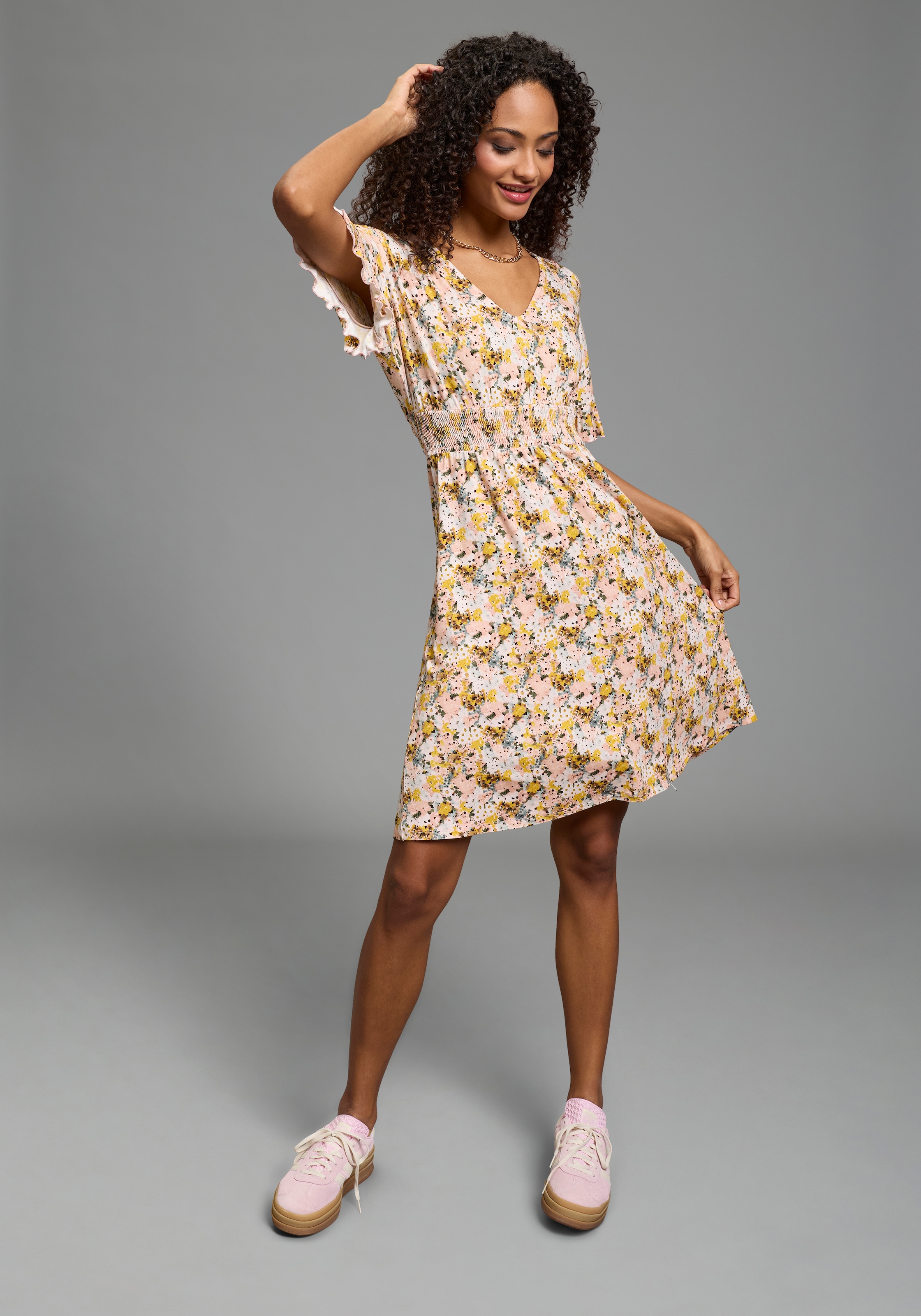 Image of Laura Scott Sommerkleid mit Blümchen-Print und verspielten Ärmeln
