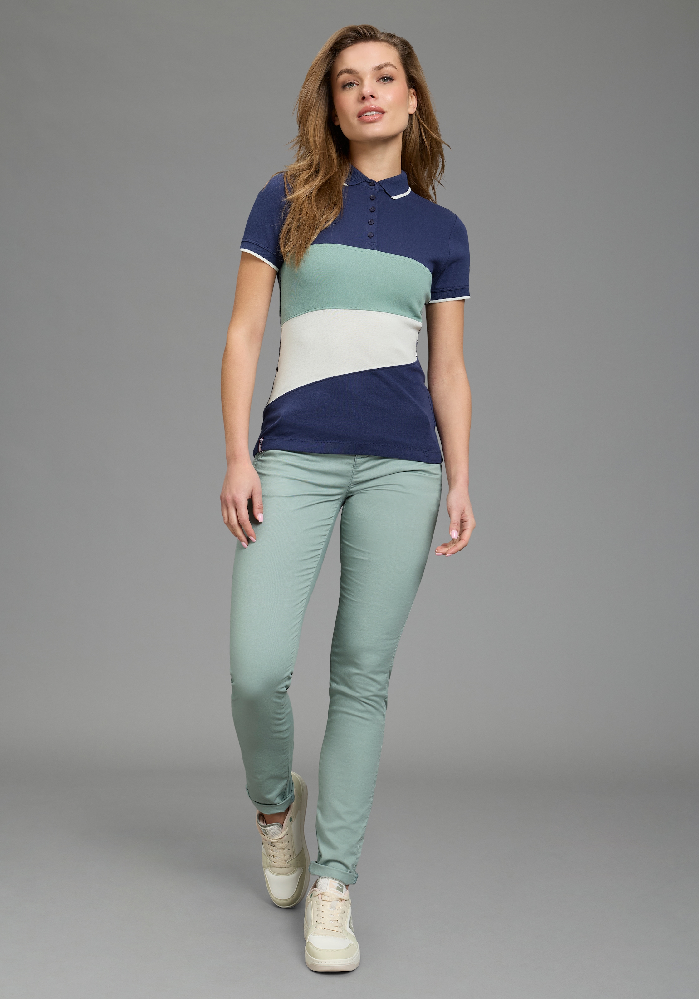 KangaROOS Poloshirt Kurzarm,  figurbetonter Schnitt,  Colourblocking-Optik,  Polokragen