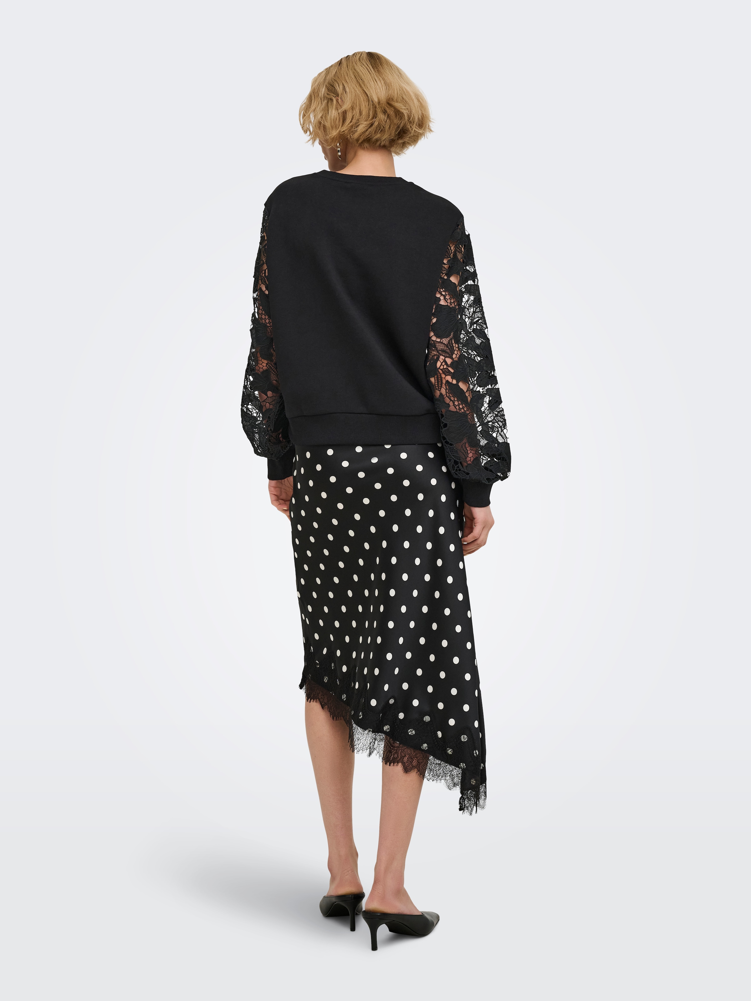 ONLY Sweatshirt »ONLSTILLA L/S LACE SLEEVES CS SWT«, Baumwollmischung, regular fit
