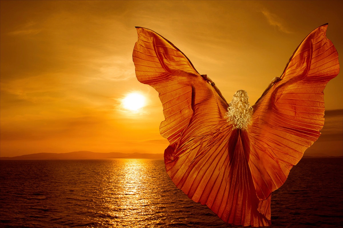 Image of Papermoon Fototapete »Schmetterling Fantasy Frau«, Vliestapete, hochwertiger Digitaldruck, inklusive Kleister bei Ackermann Versand Schweiz