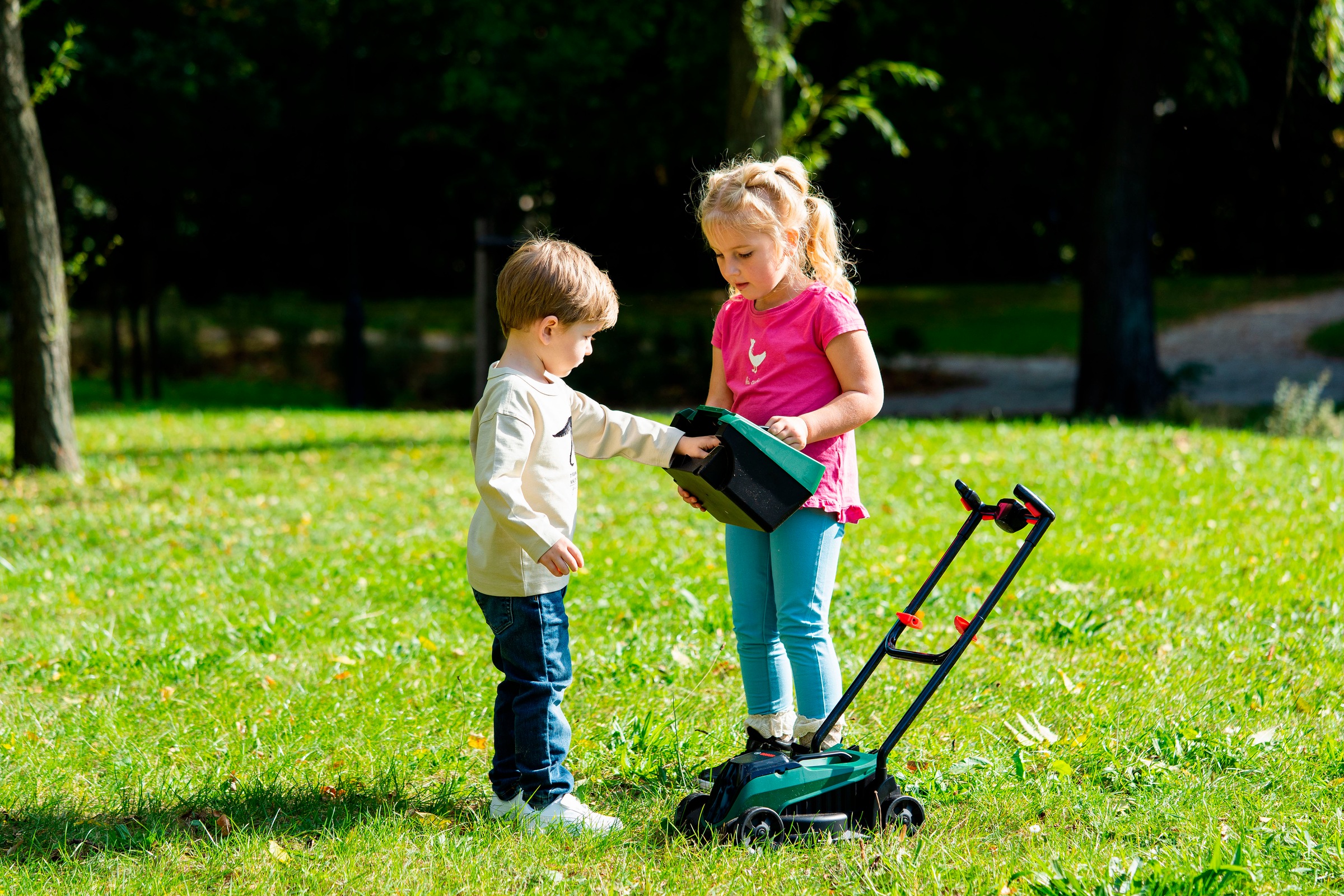 Klein Kinder-Rasenmäher »Bosch mini, Rotak II«, Made in Germany