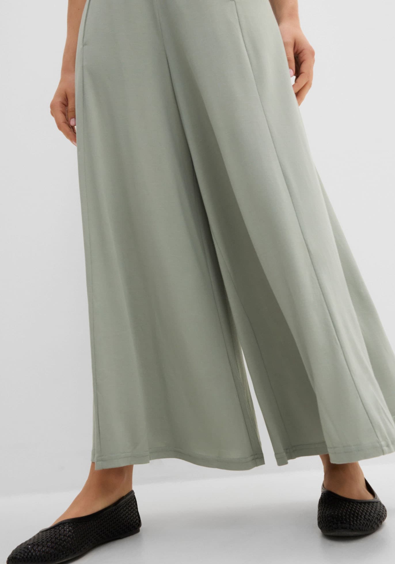 Image of bonprix Culotte "Jersey-Culotte mit weitem Bein" aus Modal und Polyester, Loose fit Passform, weites Bein
