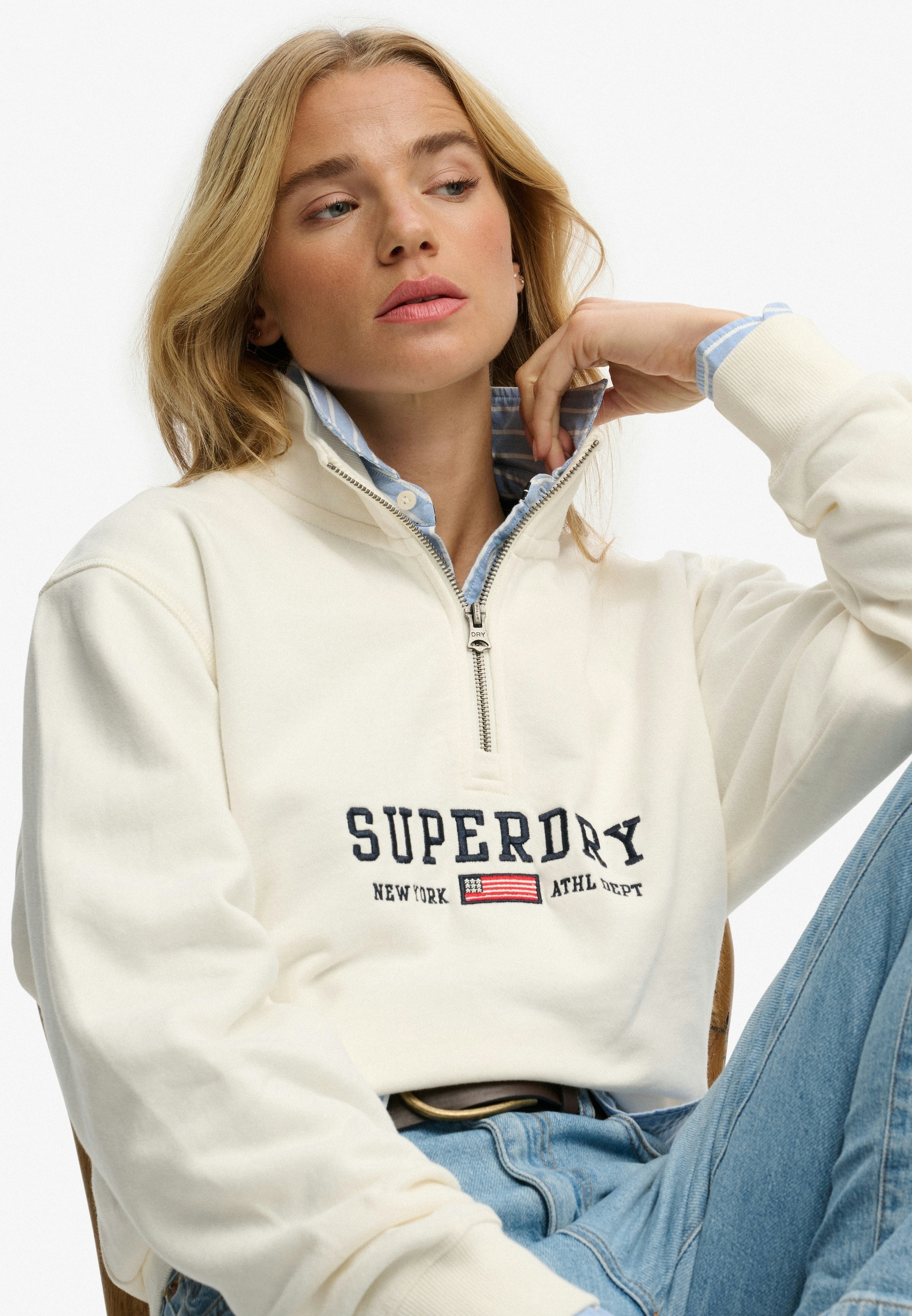 Superdry Sweatshirt »ATH ESS GRAPHIC HALF ZIP«, aus Baumwolle, Loose Fit, mit Rippbündchen am Saum
