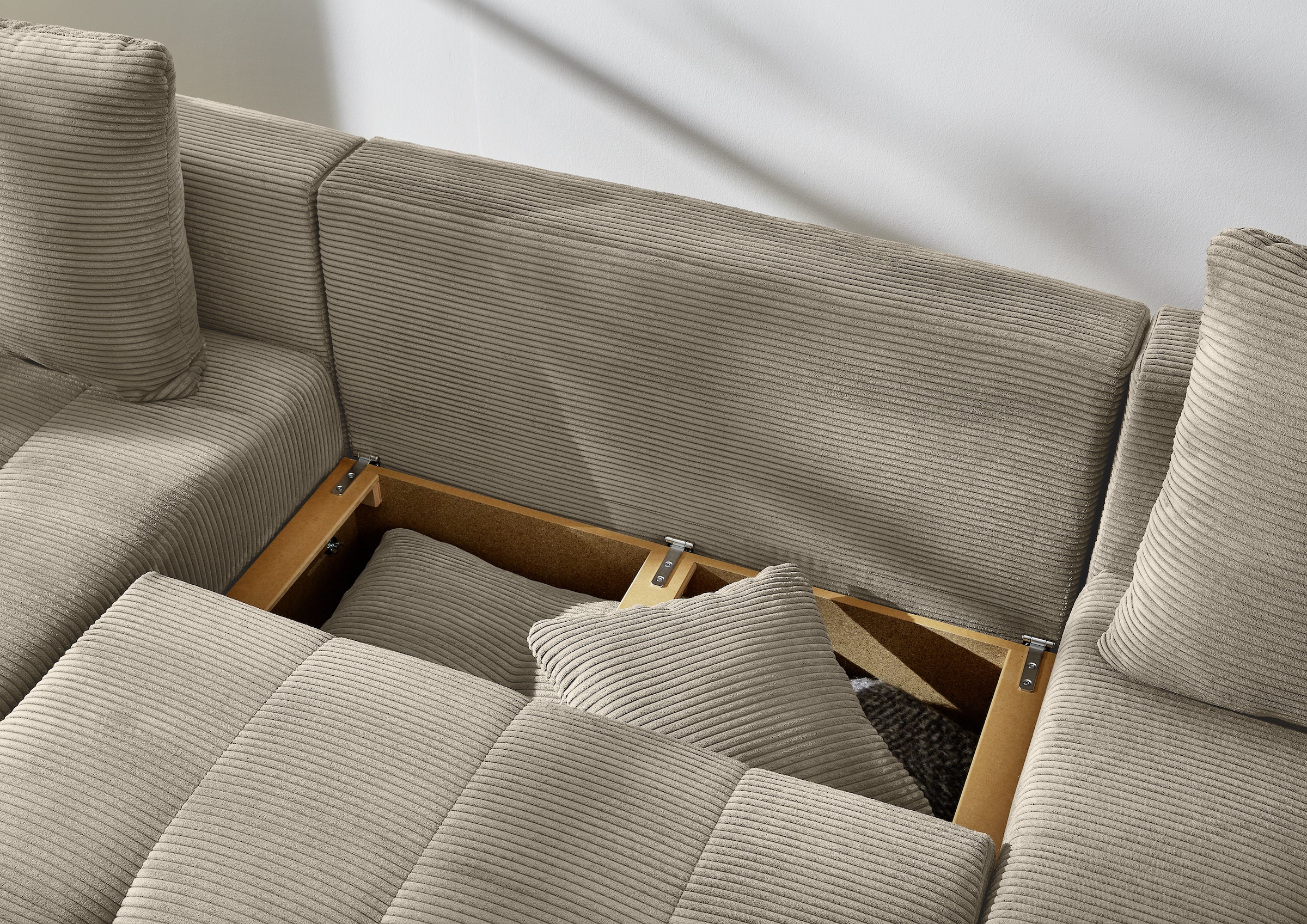 Jockenhöfer Gruppe »Abby U-Form, B: 313 cm, inkl. Schlaffunktion« avec coffre de lit, grande surface de couchage 273x147cm, pieds en bois massif