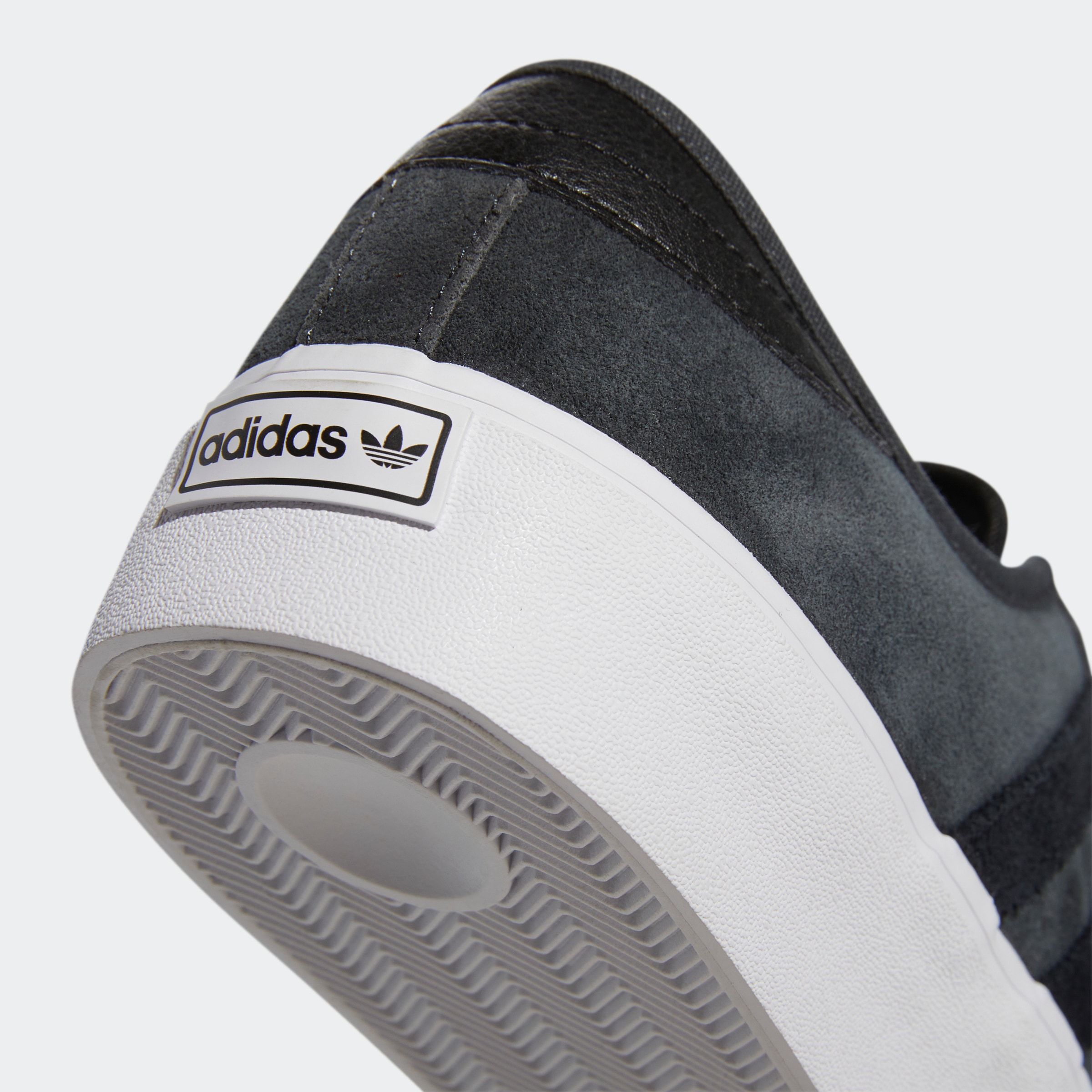 adidas Originals Sneaker »SEELEY XT«