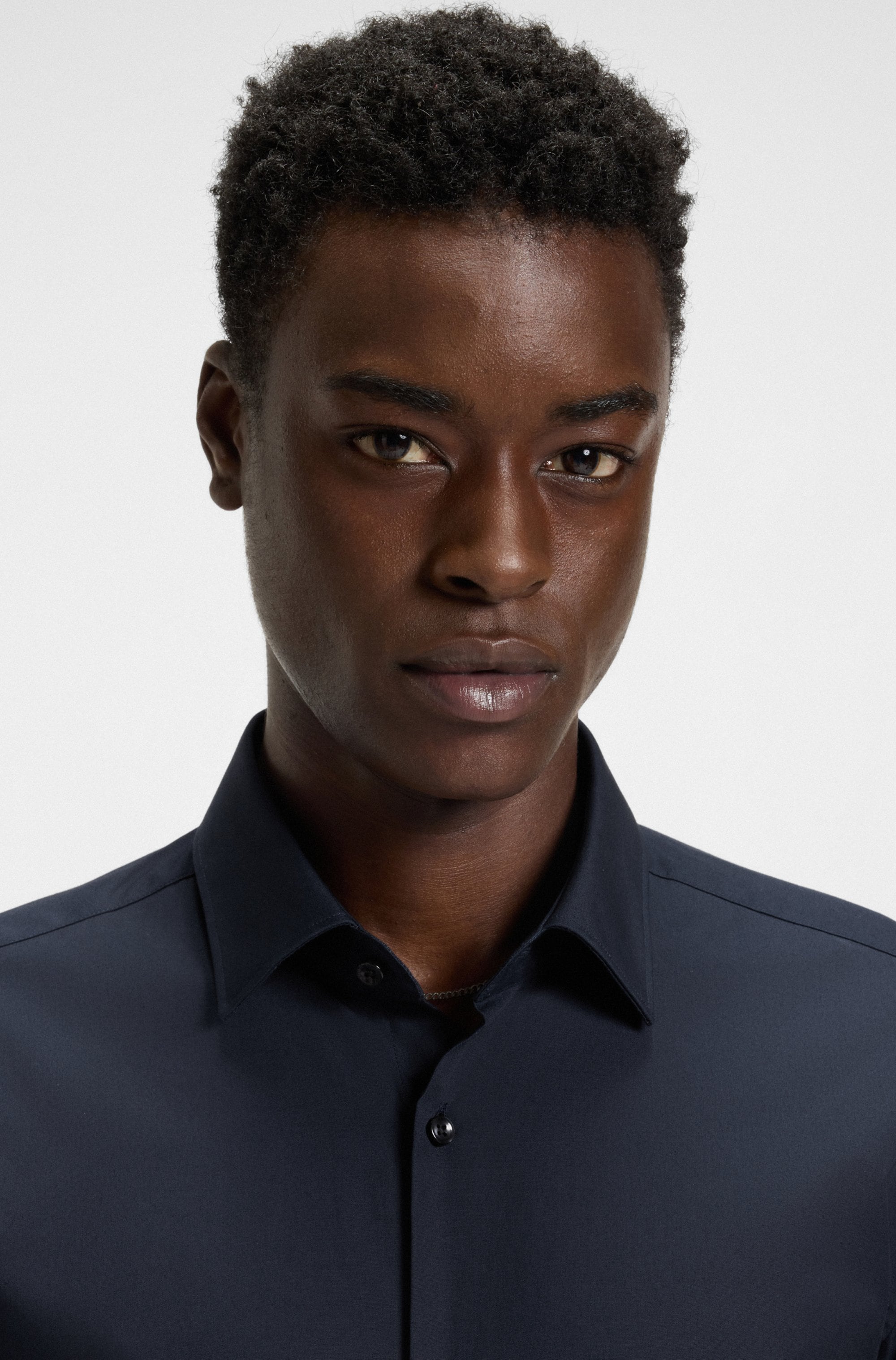 HUGO Chemise à manches longues »Kenno« Slim-Fit Hemd aus bügelleichter Baumwoll-Popeline