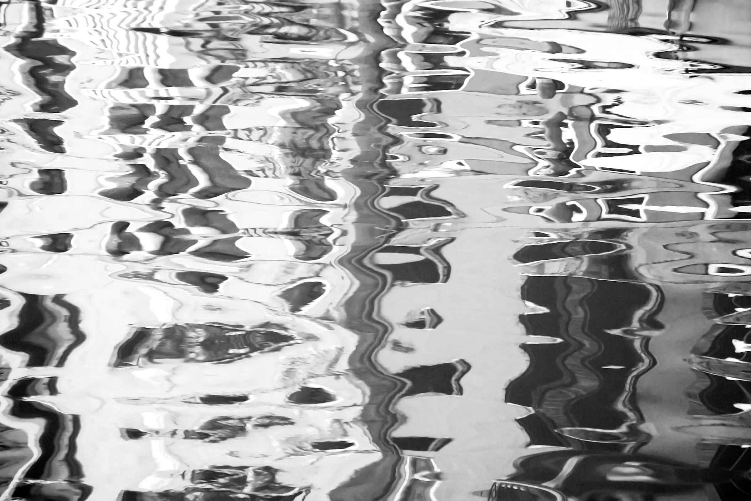 Image of Places of Style Acrylglasbild »Wasseroberfläche« bei Ackermann Versand Schweiz