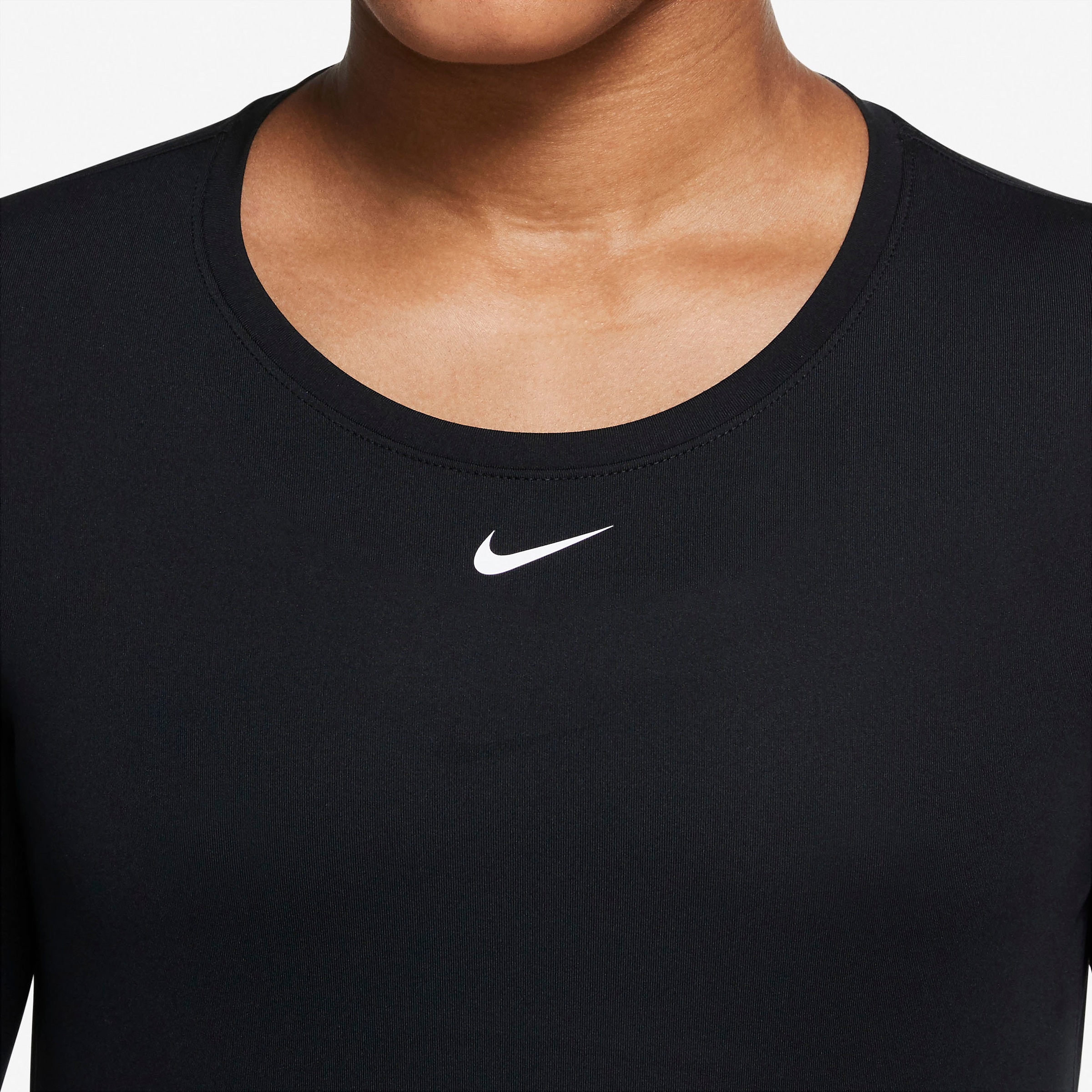 Nike Trainingsshirt »DRI-FIT ONE WOMEN'S STANDARD FIT LONG-SLEEVE TOP«