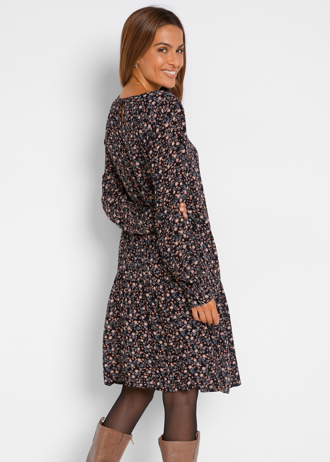 bonprix Minikleid mit floralem All-Over Print, aus Viskose, Regular Fit, ohne Kragen