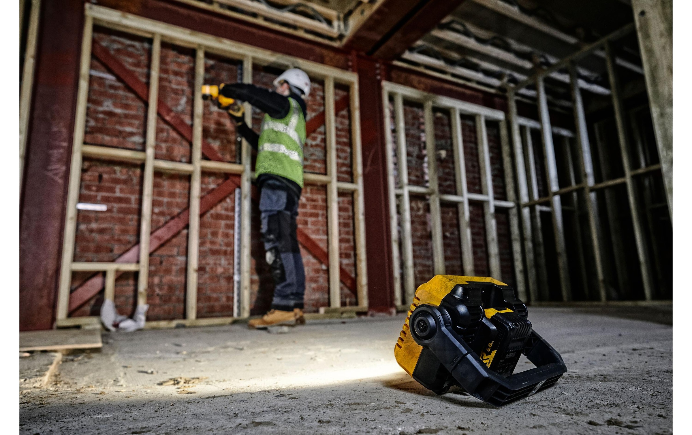 DeWalt Baustrahler »DCL07«