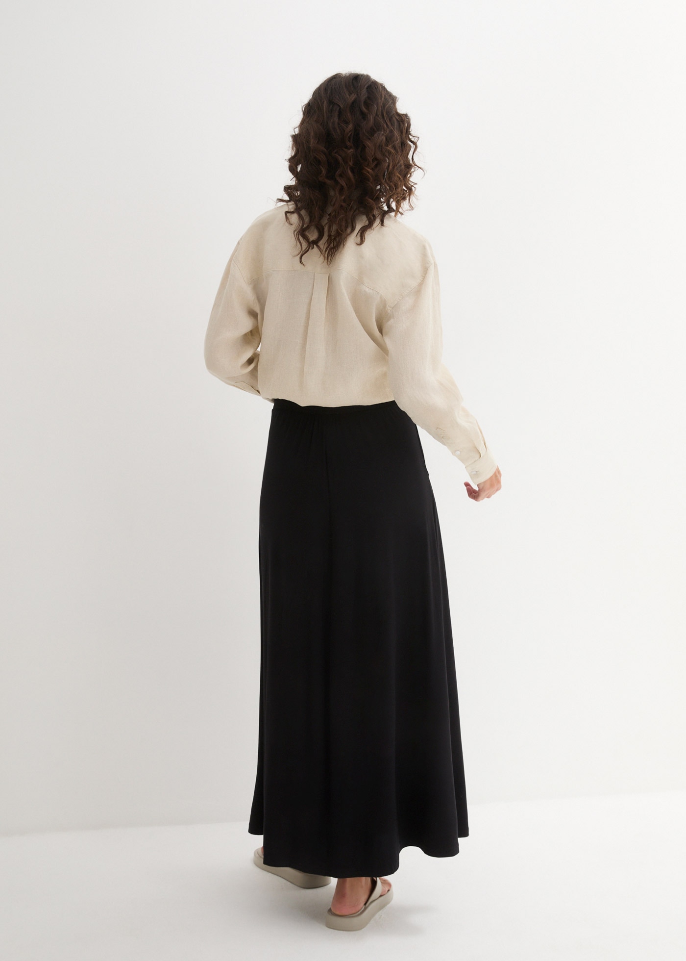 bonprix Jupe en jersey »Jersey Rock aus Viskose-Mix« aus Viskosemischung, lockere Passform, unifarbene Optik