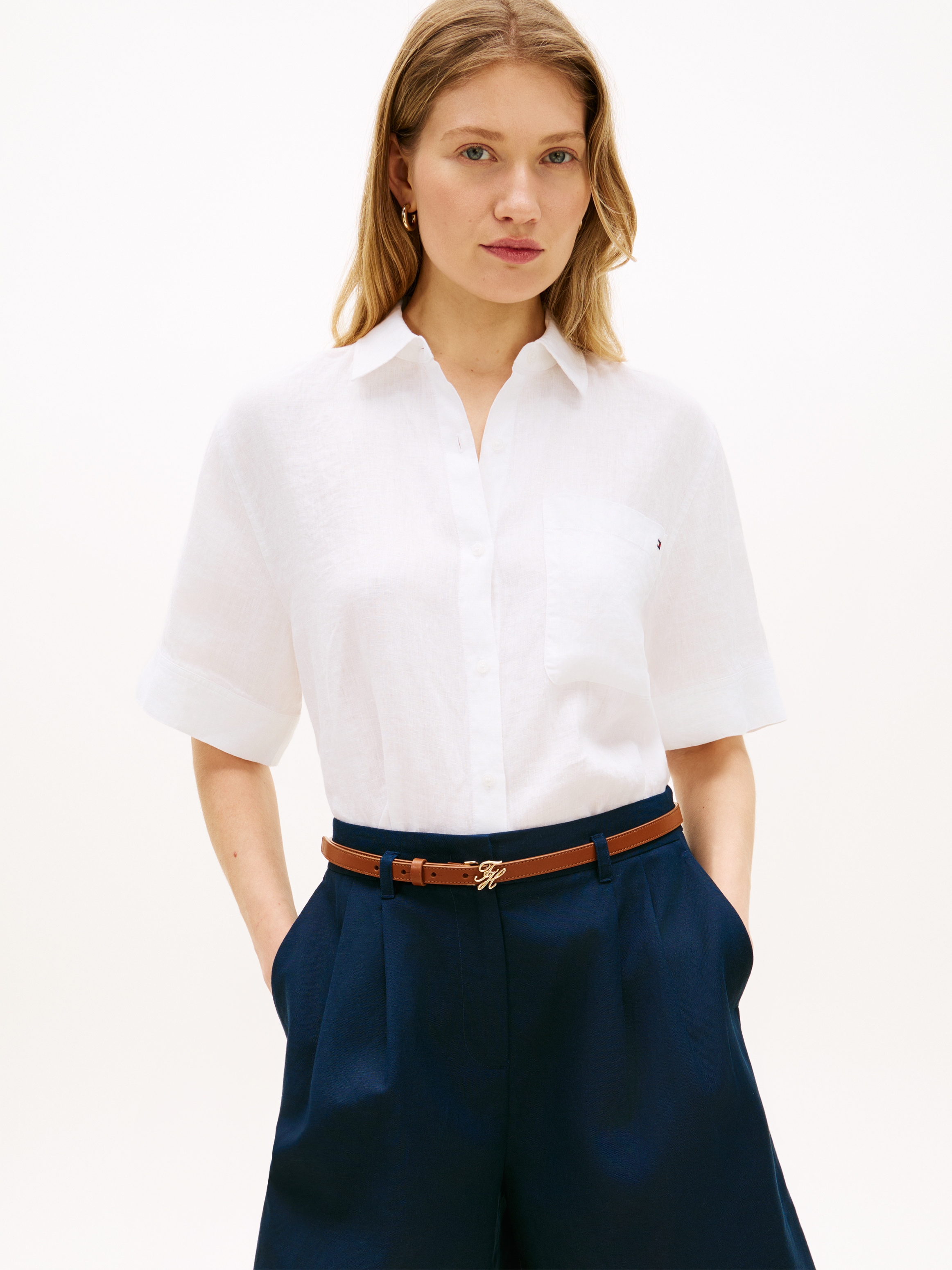 Image of Tommy Hilfiger Kurzarmbluse "ESS LINEN SHORT SLEEVE SHIRT" mit aufgesetzter Brusttasche und Flag-Stickerei, reines Leinen