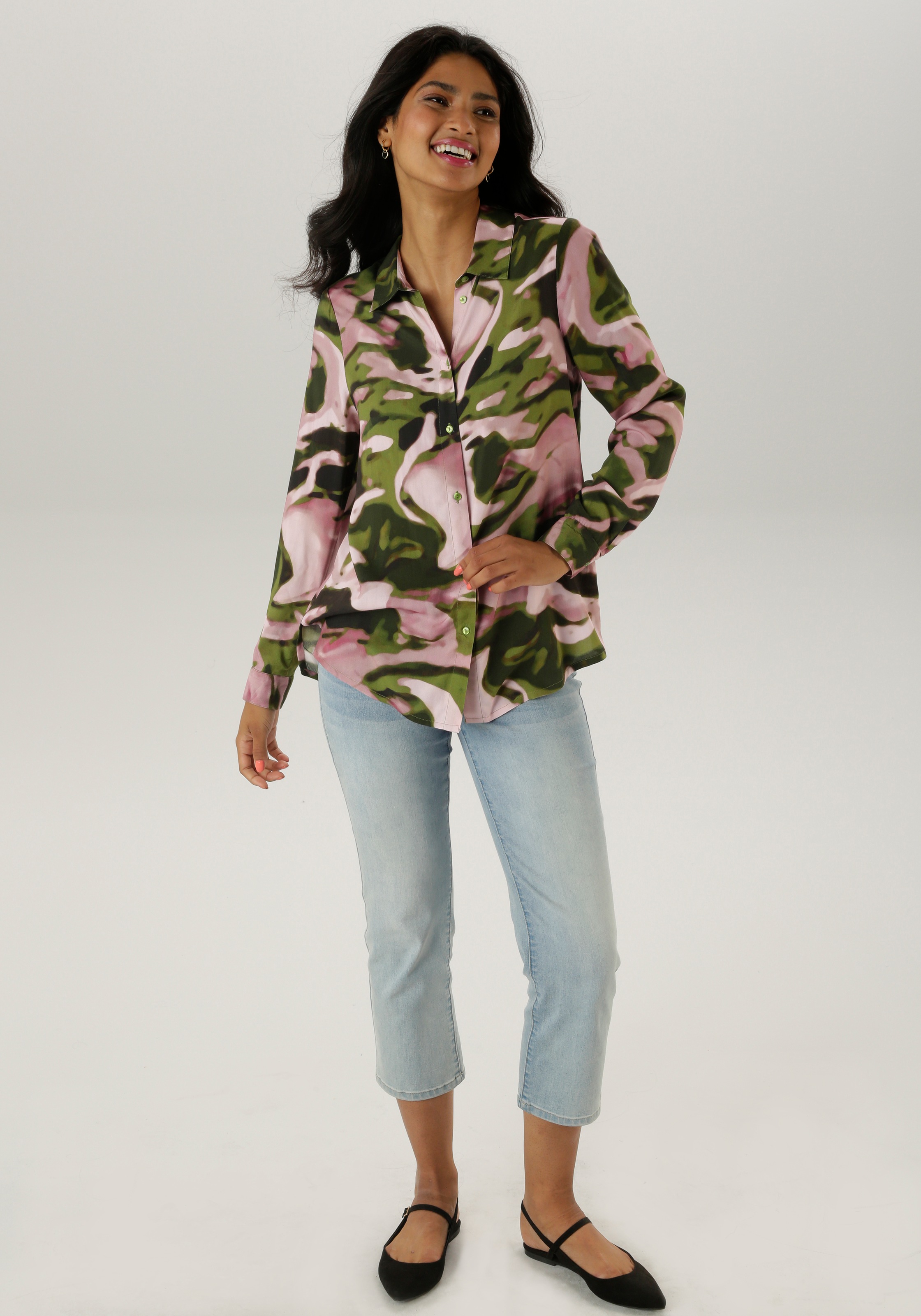 Aniston SELECTED Hemdbluse mit trendigen und extravaganten Farbverlauf