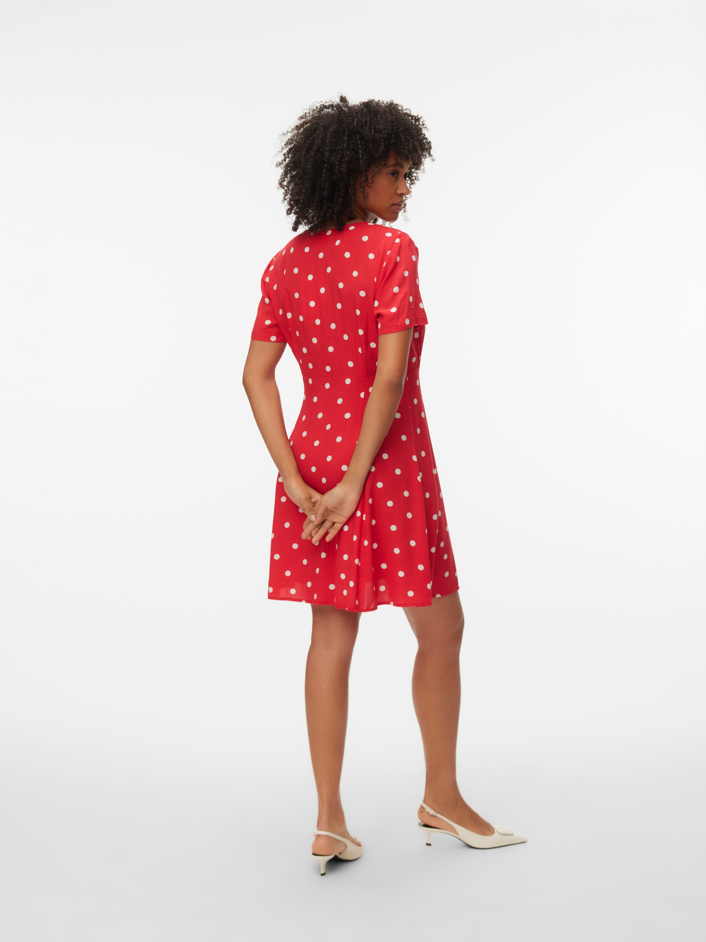 Vero Moda Mini-robe »VMKORA S/S SHORT DRESS WVN BTQ« viscose