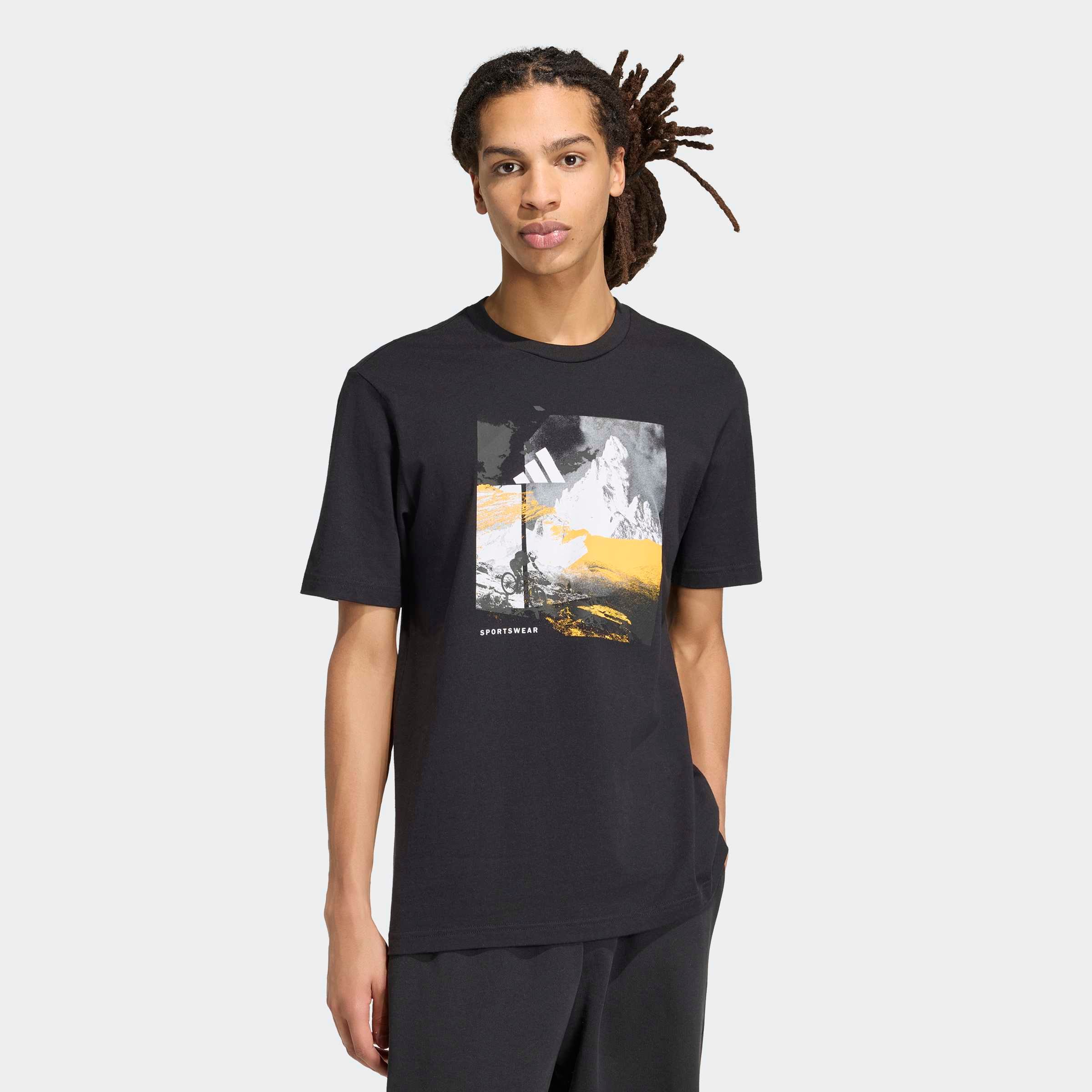 Image of adidas Sportswear T-Shirt "MEMORIES OF SPORT OUTDOOR GRAFIK" sportlicher Stil, mit Rundhalsausschnitt, aus Baumwolle