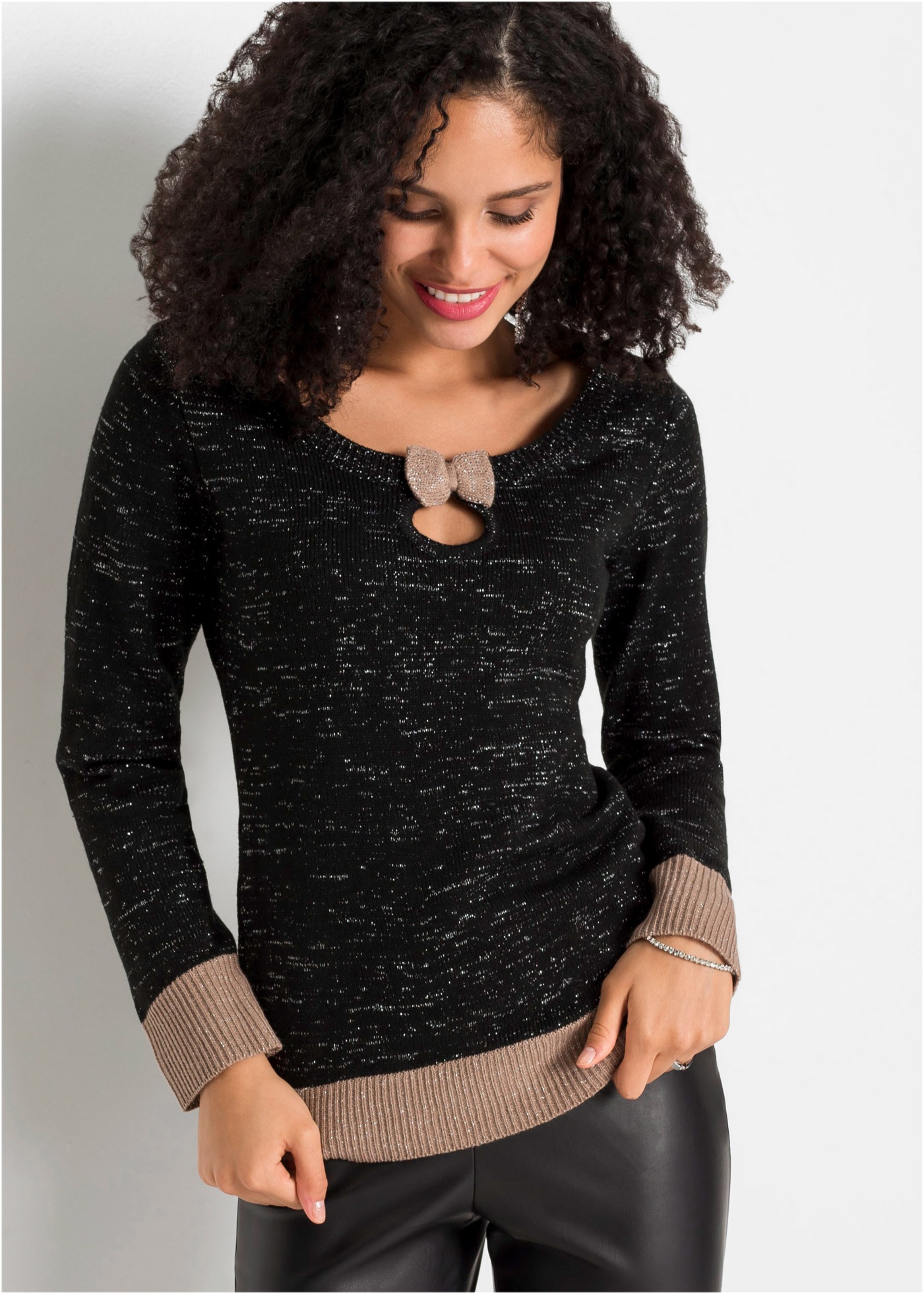 bonprix Strickpullover mit metallisierten Fasern, mit Cut-Out und dekorativer Schleife