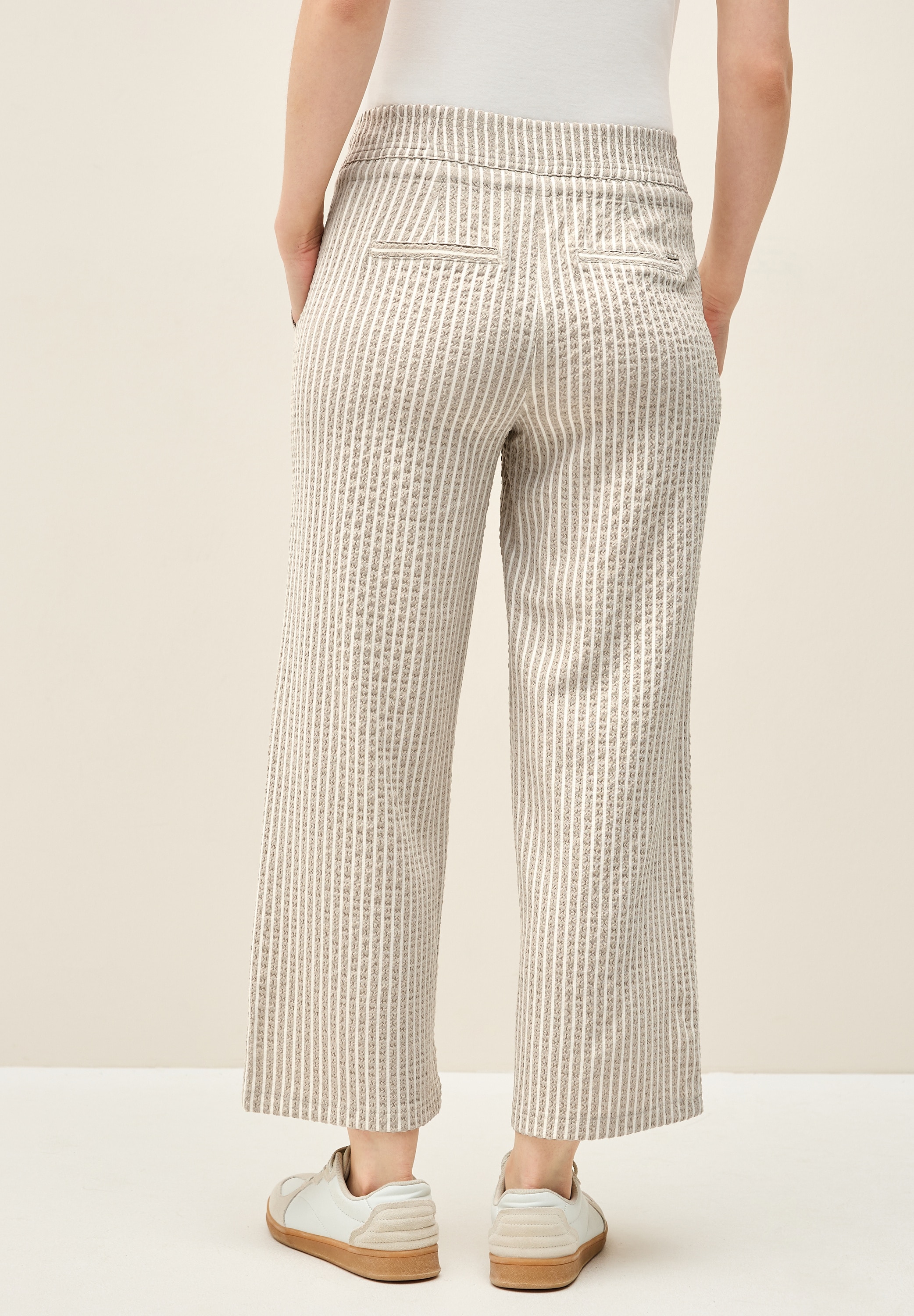 Cecil Stoffhose »Style Neele«, Sommerhose mit Streifen-Muster, Seersucker-Style