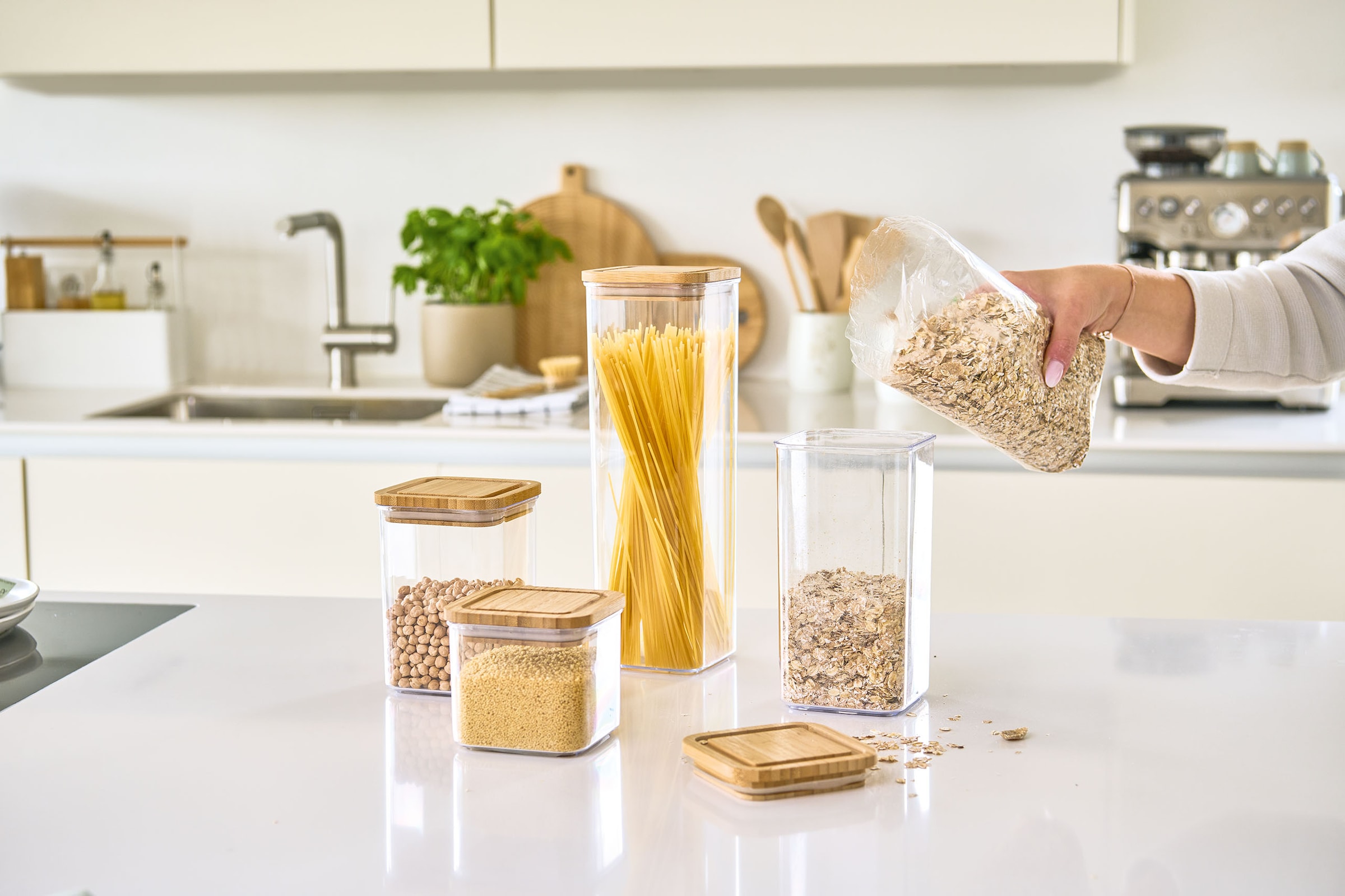 Zeller Present Vorratsdose Set, 4 Stk. tlg. 4-teilig: 1900 ml, 1200 ml, 800 ml und 500 ml